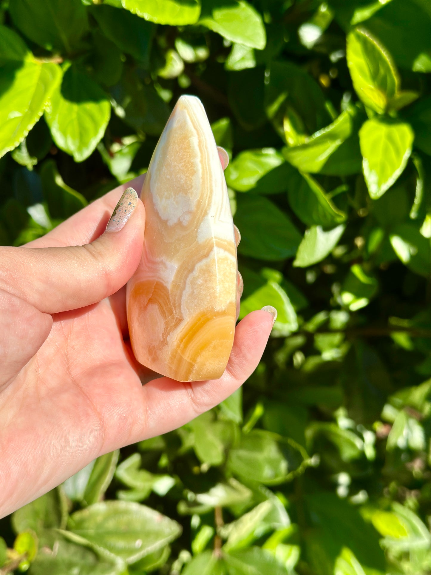 Yellow Calcite Freeform - Brighten Your Space with Healing Energy, Ideal for Positivity and Mental Clarity