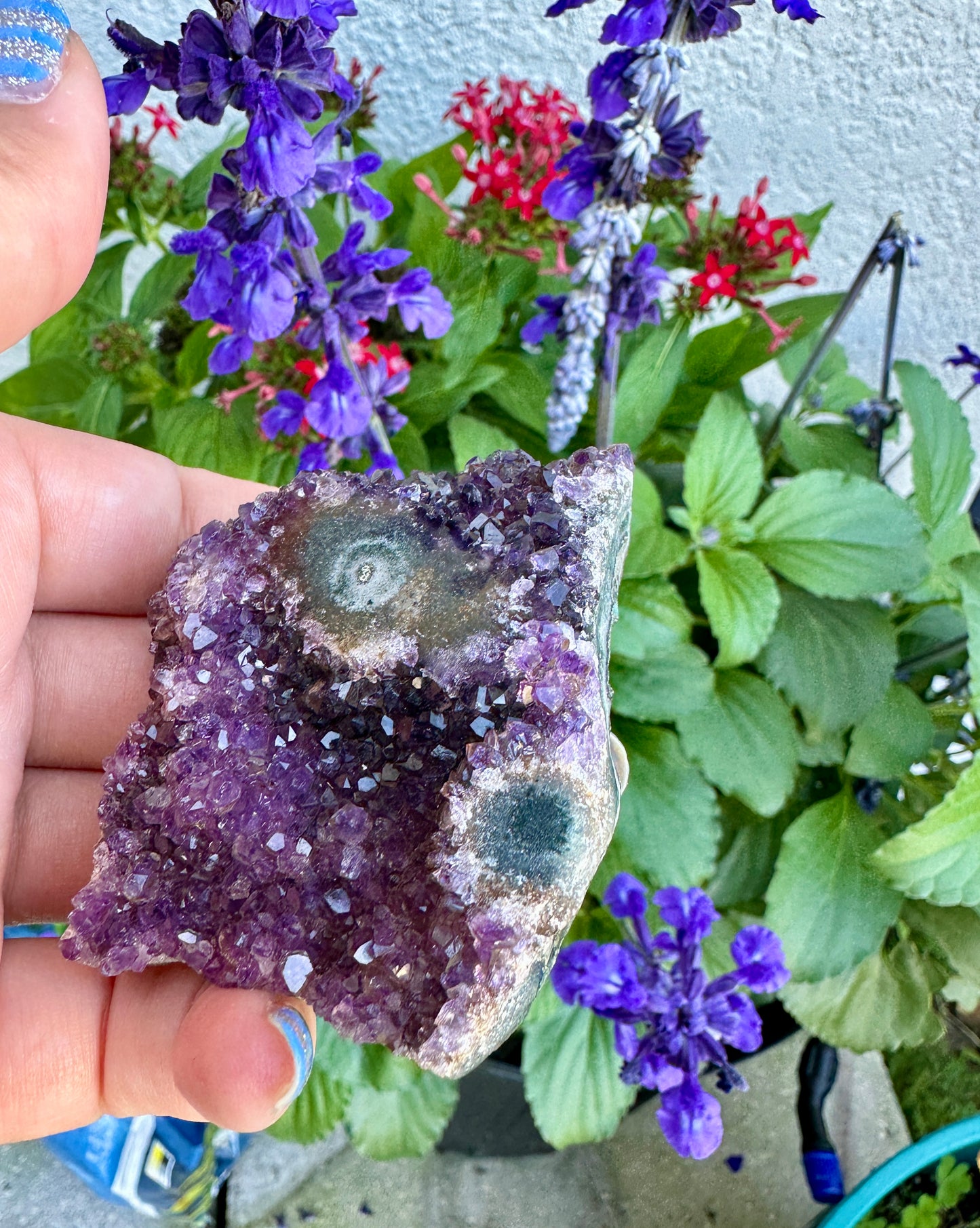 Exquisite Uruguayan Amethyst Stalactite - A Majestic Natural Wonder for Collectors and Decor Enthusiasts