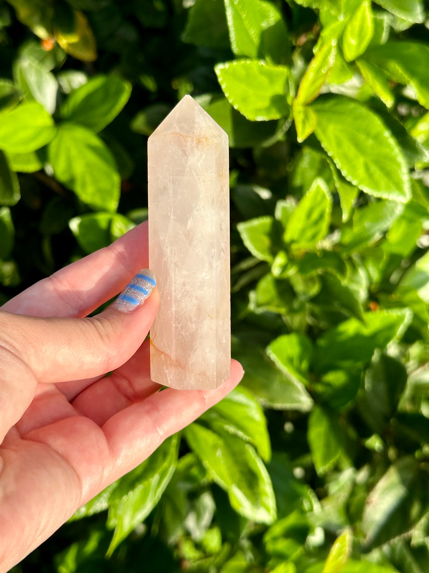 Fire Quartz Tower - Energizing Crystal for Focus, Creativity, and Balance, Ideal for Meditation and Home Decor