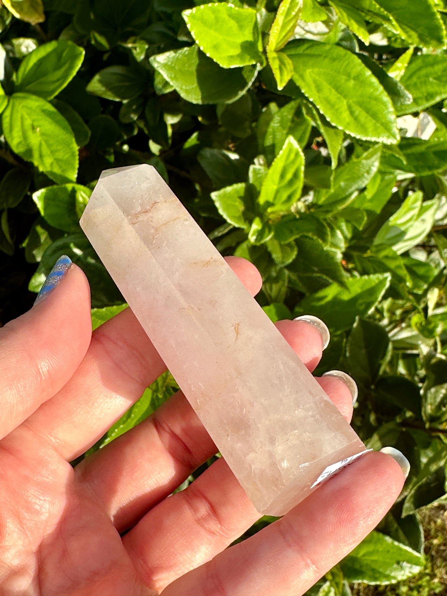 Fire Quartz Tower - Energizing Crystal for Focus, Creativity, and Balance, Ideal for Meditation and Home Decor