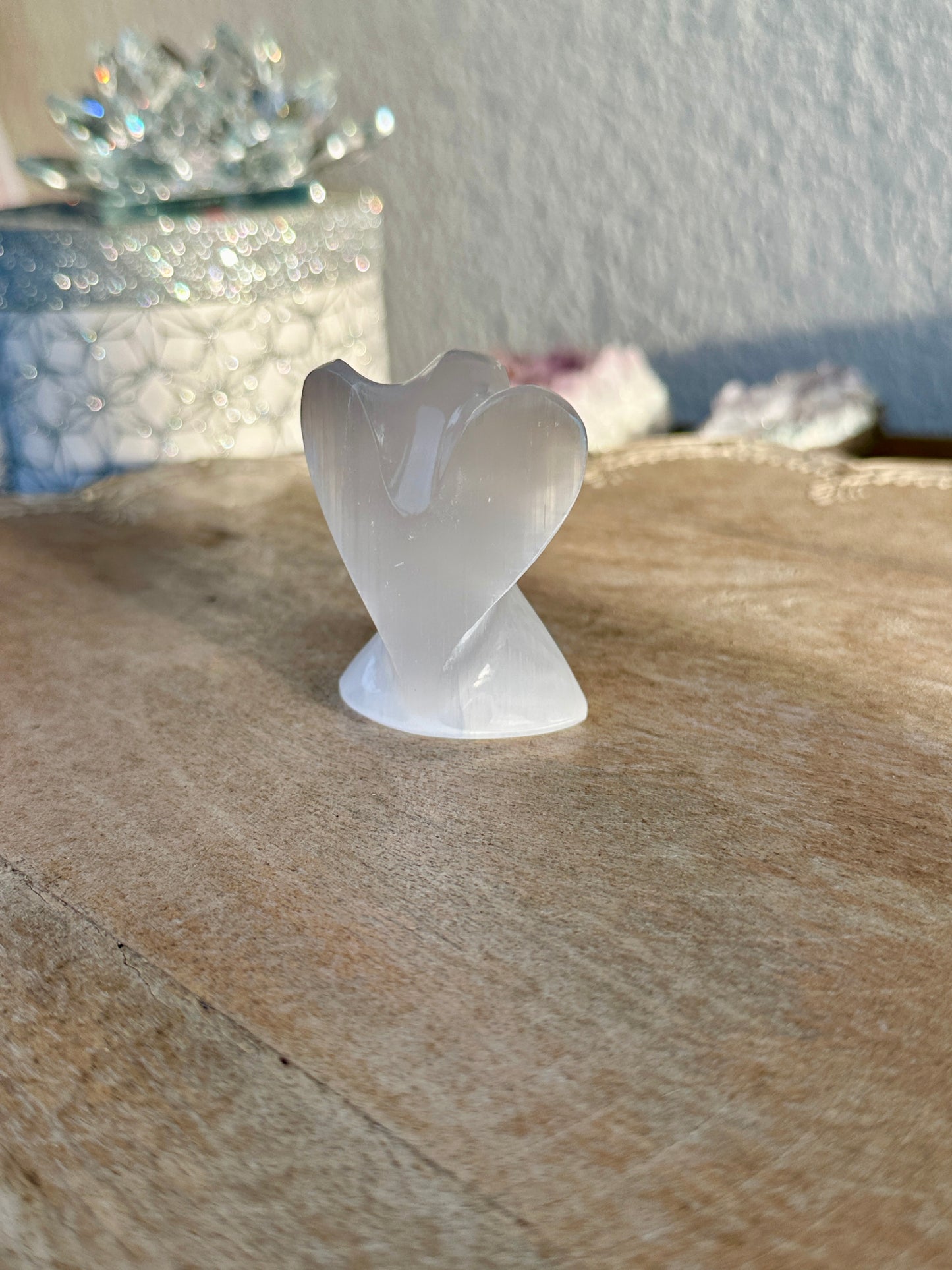 Angel Selenite Carving: Divine Handcrafted Gemstone Figurine for Spiritual Healing and Peaceful Home Decor, Ideal for Meditation Spaces