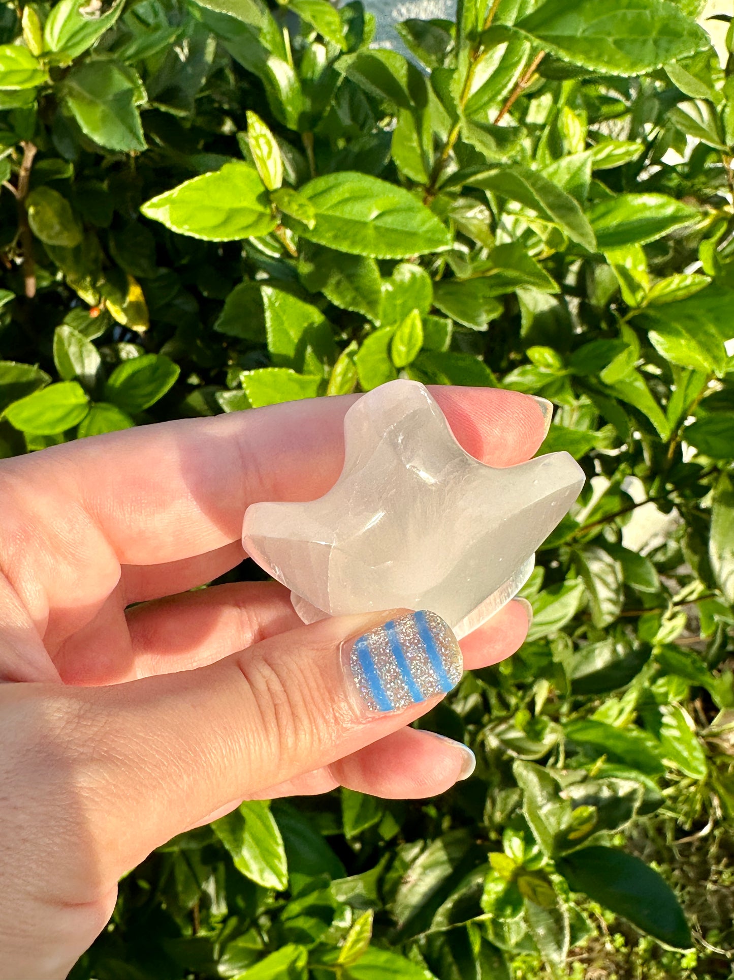 Angel Selenite Carving: Divine Handcrafted Gemstone Figurine for Spiritual Healing and Peaceful Home Decor, Ideal for Meditation Spaces