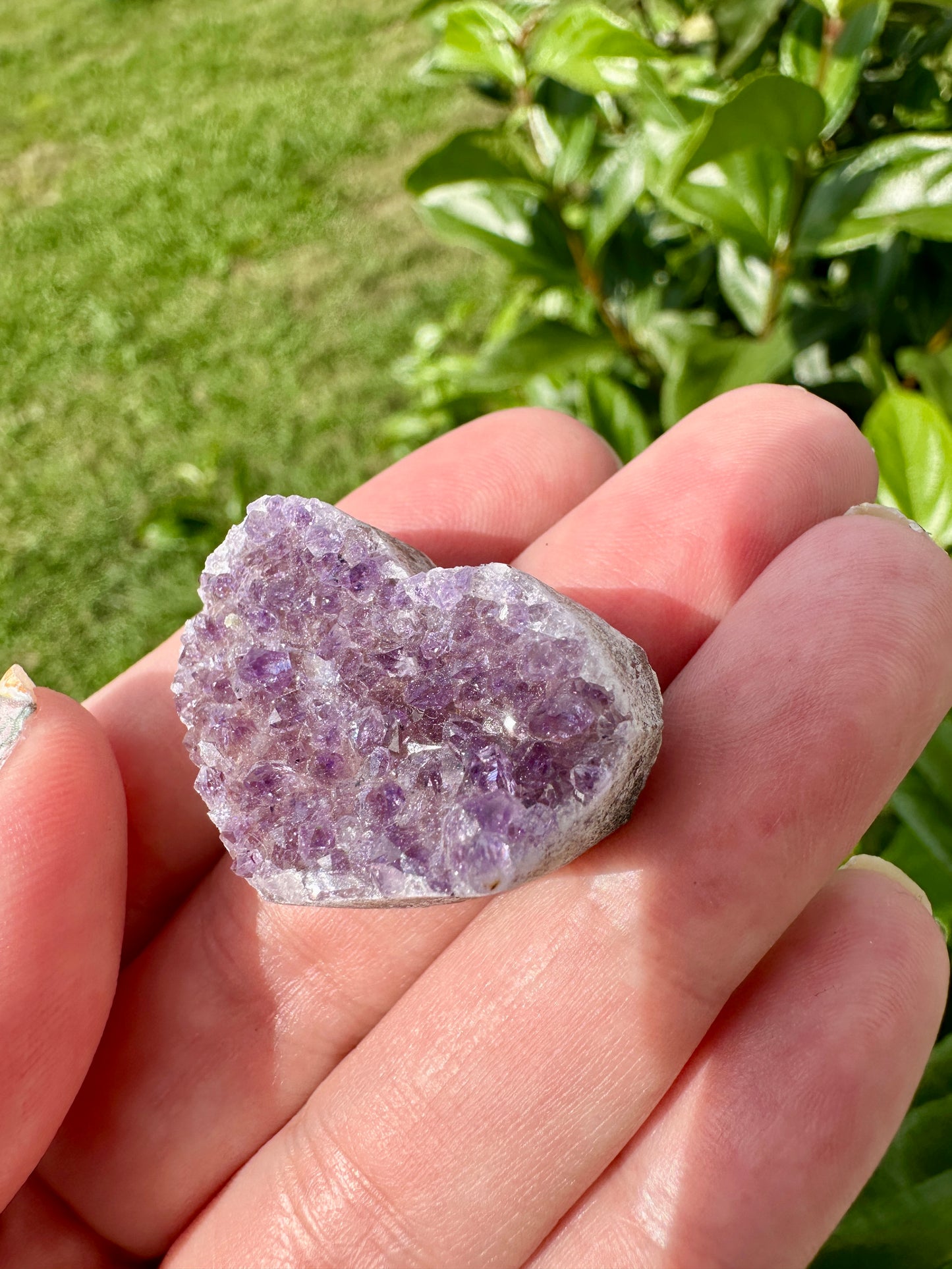 Uruguayan Amethyst Druzy Heart: A Captivating Gem for Love & Healing, Perfect for Collectors and Home Decor