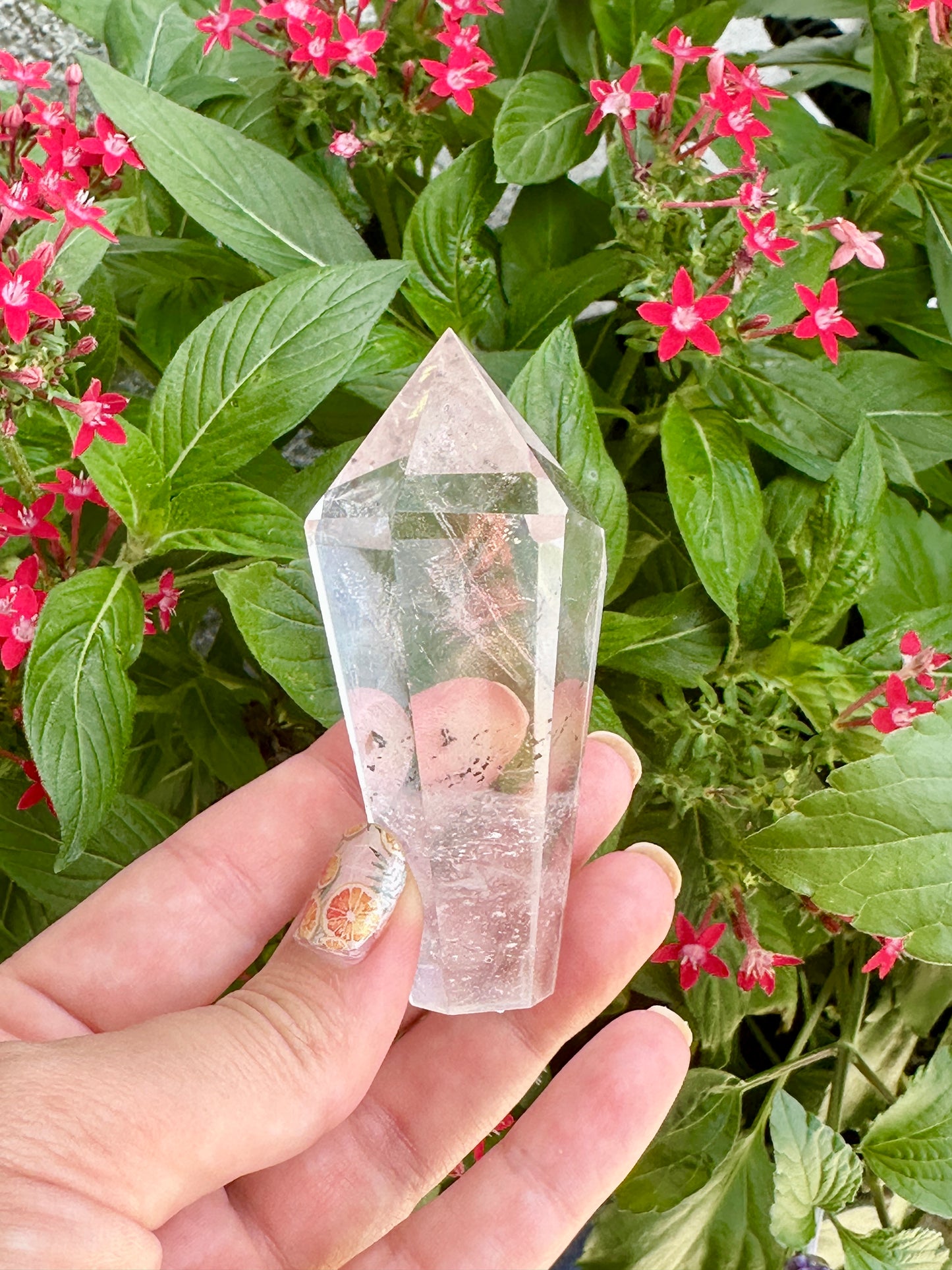 Clear Quartz Tower - Pure Crystal Tower for Amplifying Energy & Clarity, Handcrafted Gemstone Point, Versatile Decor for Healing
