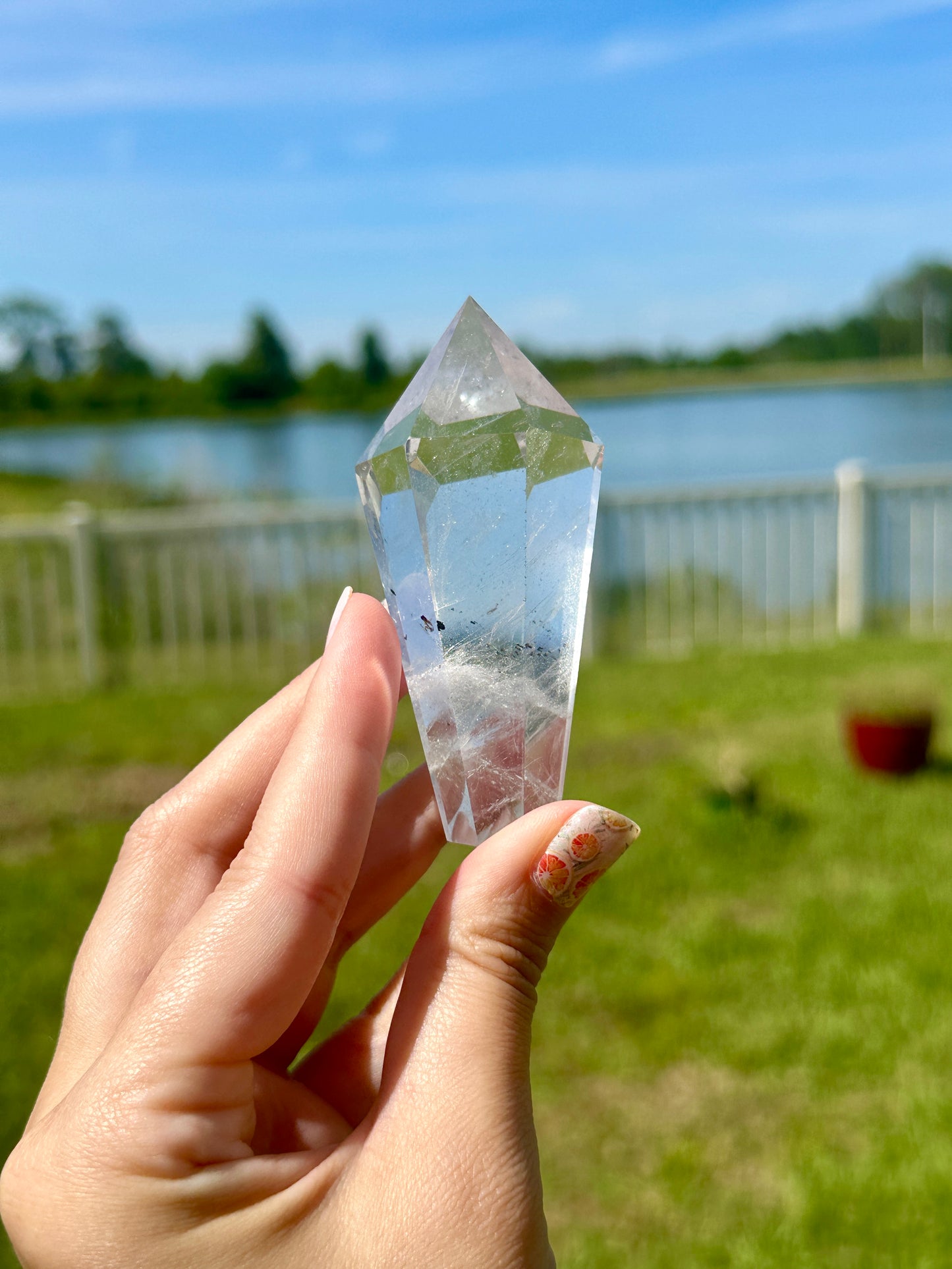 Clear Quartz Tower - Pure Crystal Tower for Amplifying Energy & Clarity, Handcrafted Gemstone Point, Versatile Decor for Healing
