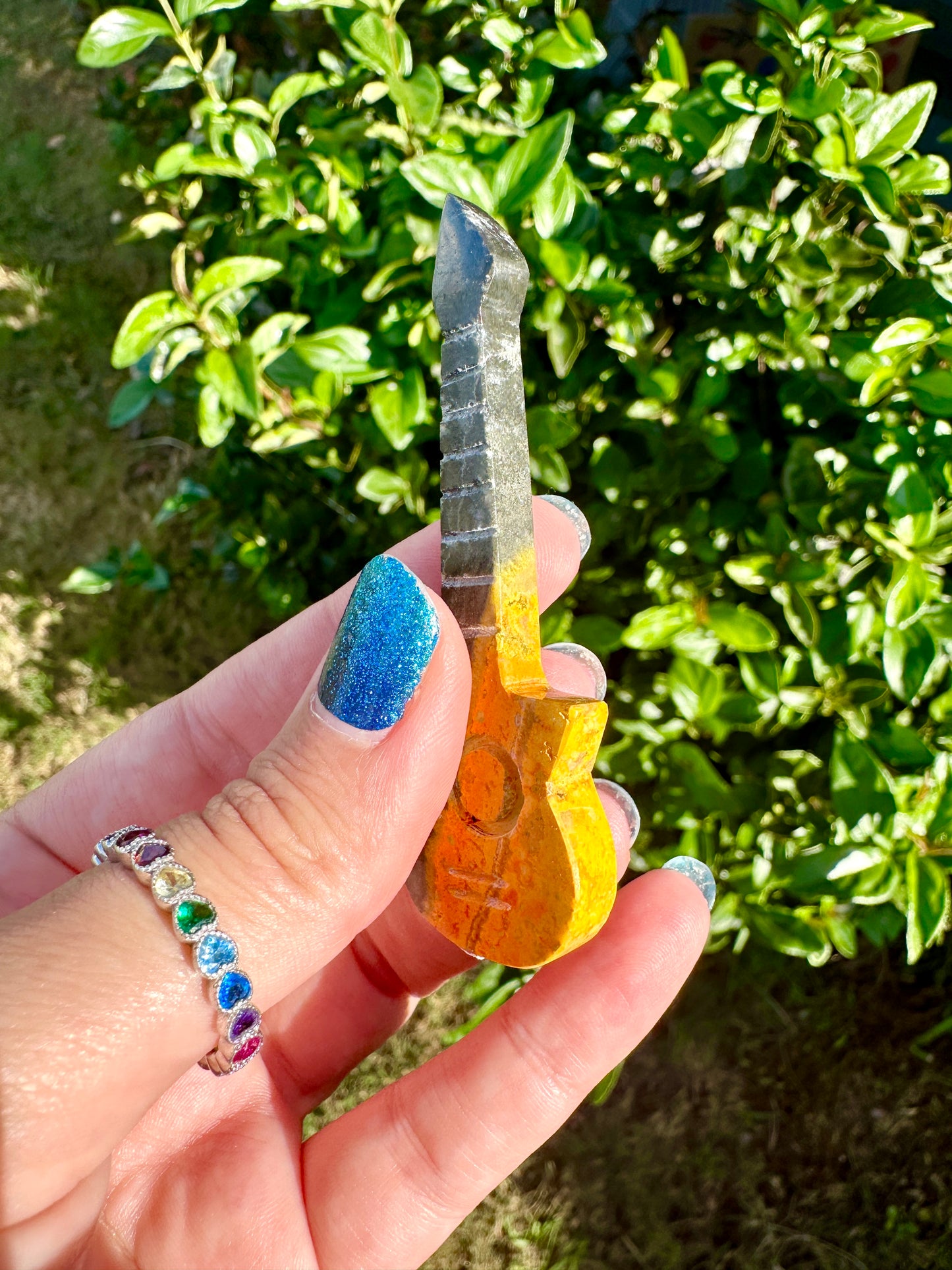 Bumble Bee Jasper - Guitar 🎸