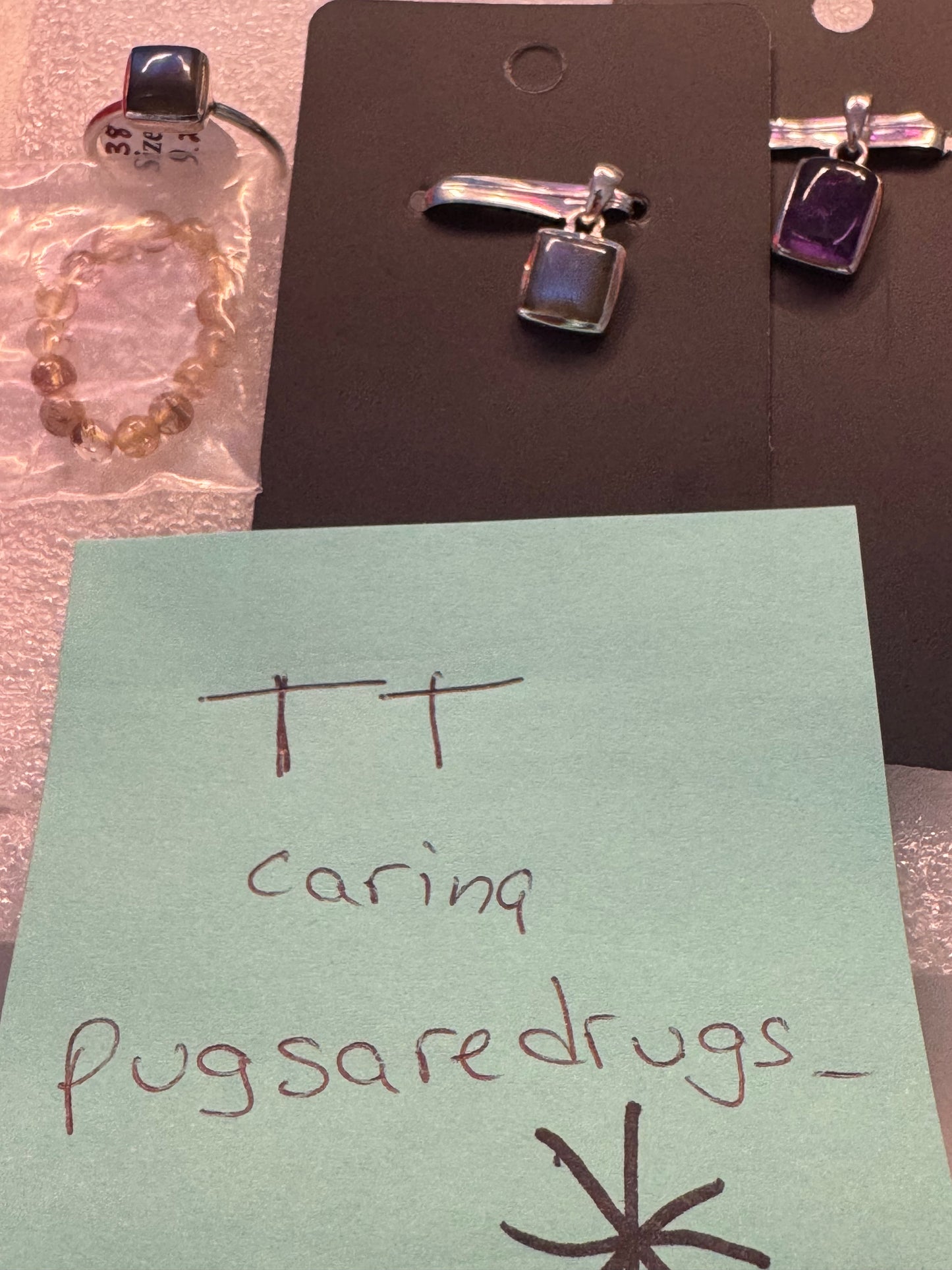 Pugsaredrugs_
