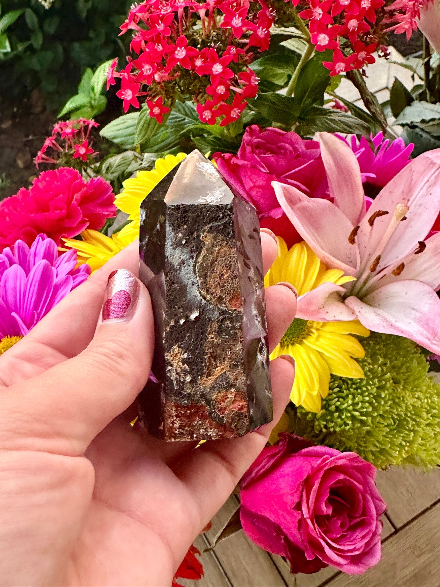 Druzy Agate Tower - Sparkling Natural Wonder for Energy Amplification and Emotional Balance, Perfect for Home or Office Decor