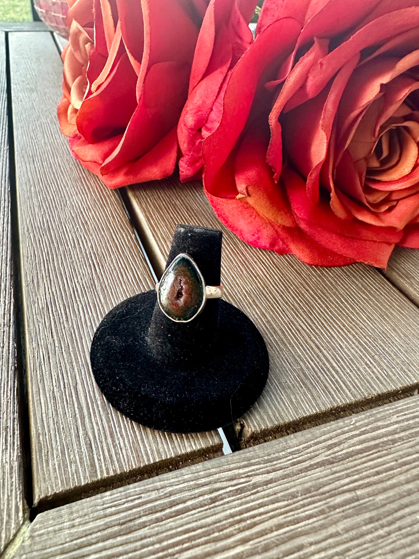 Elegant Sterling Silver Agate Druzy Ring - Unique Size 6 Fashion Accessory, Perfect for Every Occasion - Enhance Your Jewelry Collection