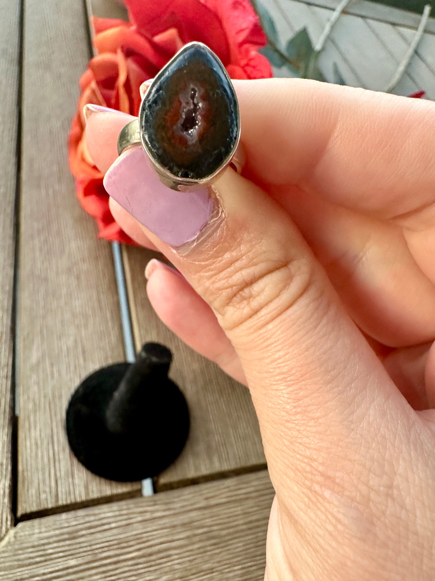 Elegant Sterling Silver Agate Druzy Ring - Unique Size 6 Fashion Accessory, Perfect for Every Occasion - Enhance Your Jewelry Collection