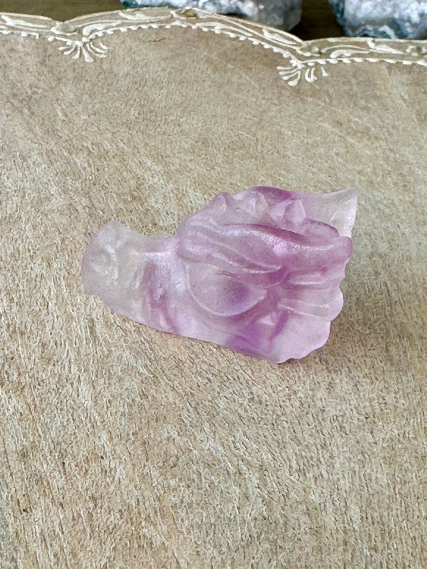 Fluorite Dragon Head Carving - Mystical Crystal Dragon Sculpture, Handcrafted Gemstone Decor for Energy and Inspiration