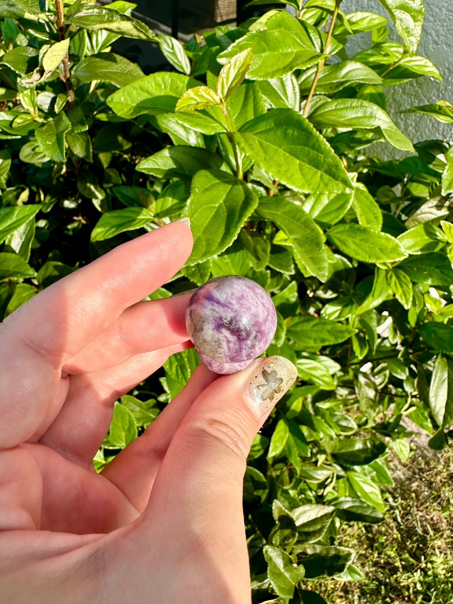 Lepidolite Mushroom Carving - Soothing Crystal Decor for Peaceful Ambiance in Home and Wellness Spaces
