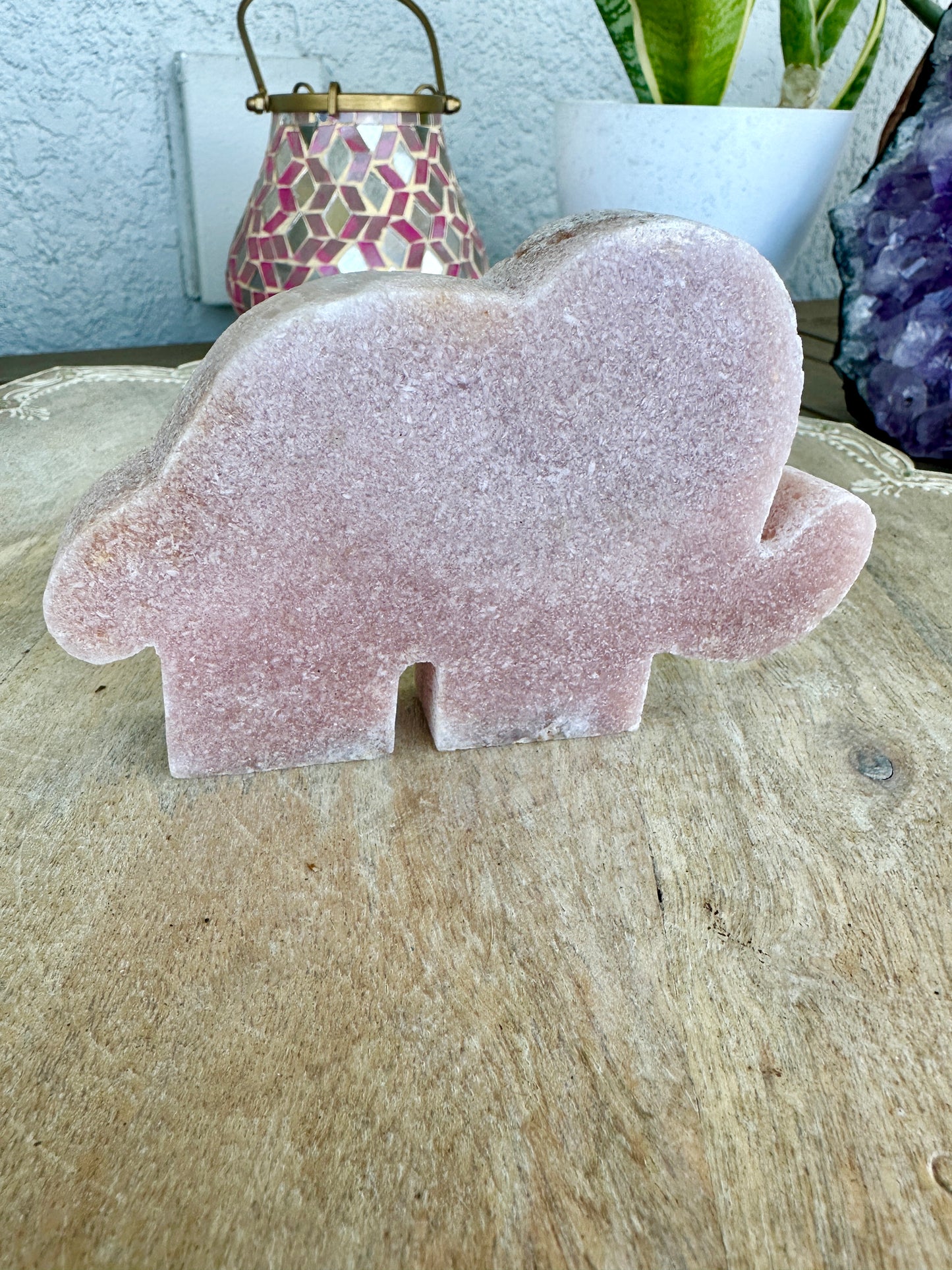 Pink Amethyst - Elephant