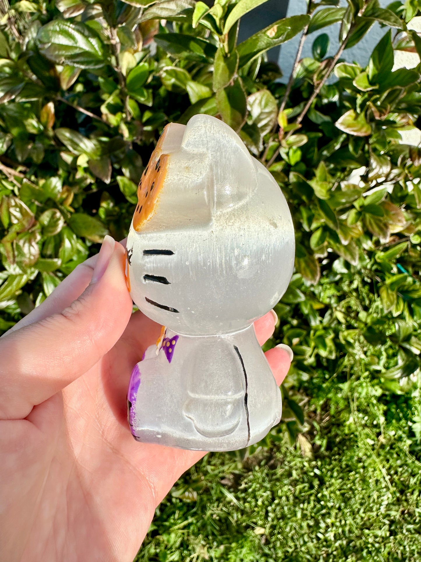 Halloween Hello Kitty - Selenite Cat Sculpture - Mystical Crystal Feline for Witchy Decor, Spiritual Protection, Altar Decoration, Gift for Cat Lovers