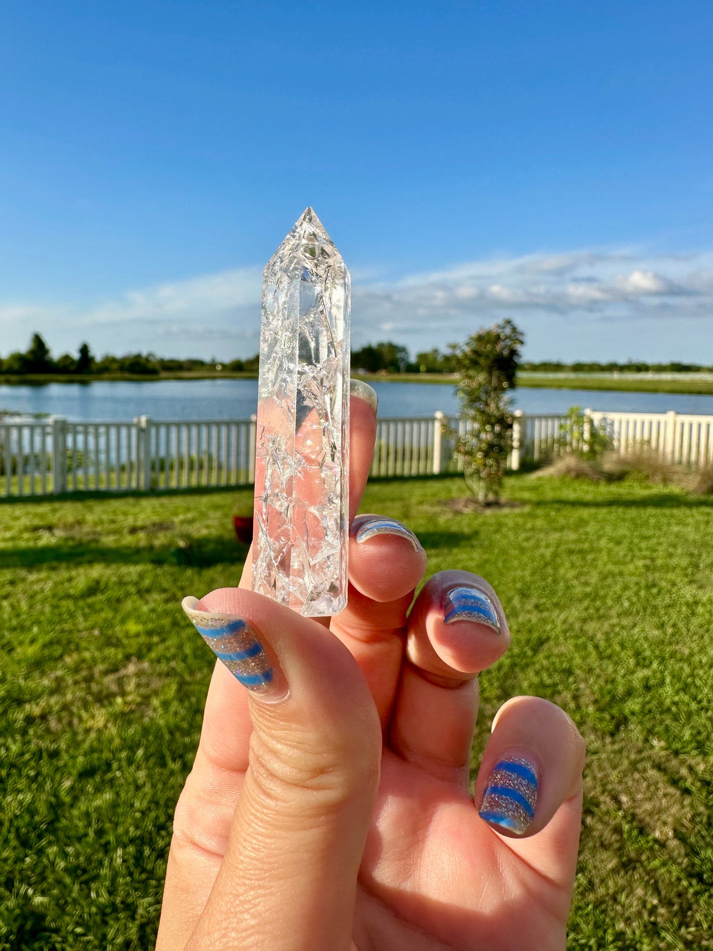 Crackle Quartz Tower - Energizing Crystal Point for Amplifying Intentions and Cleansing Spaces, Perfect for Meditation and Home Decor