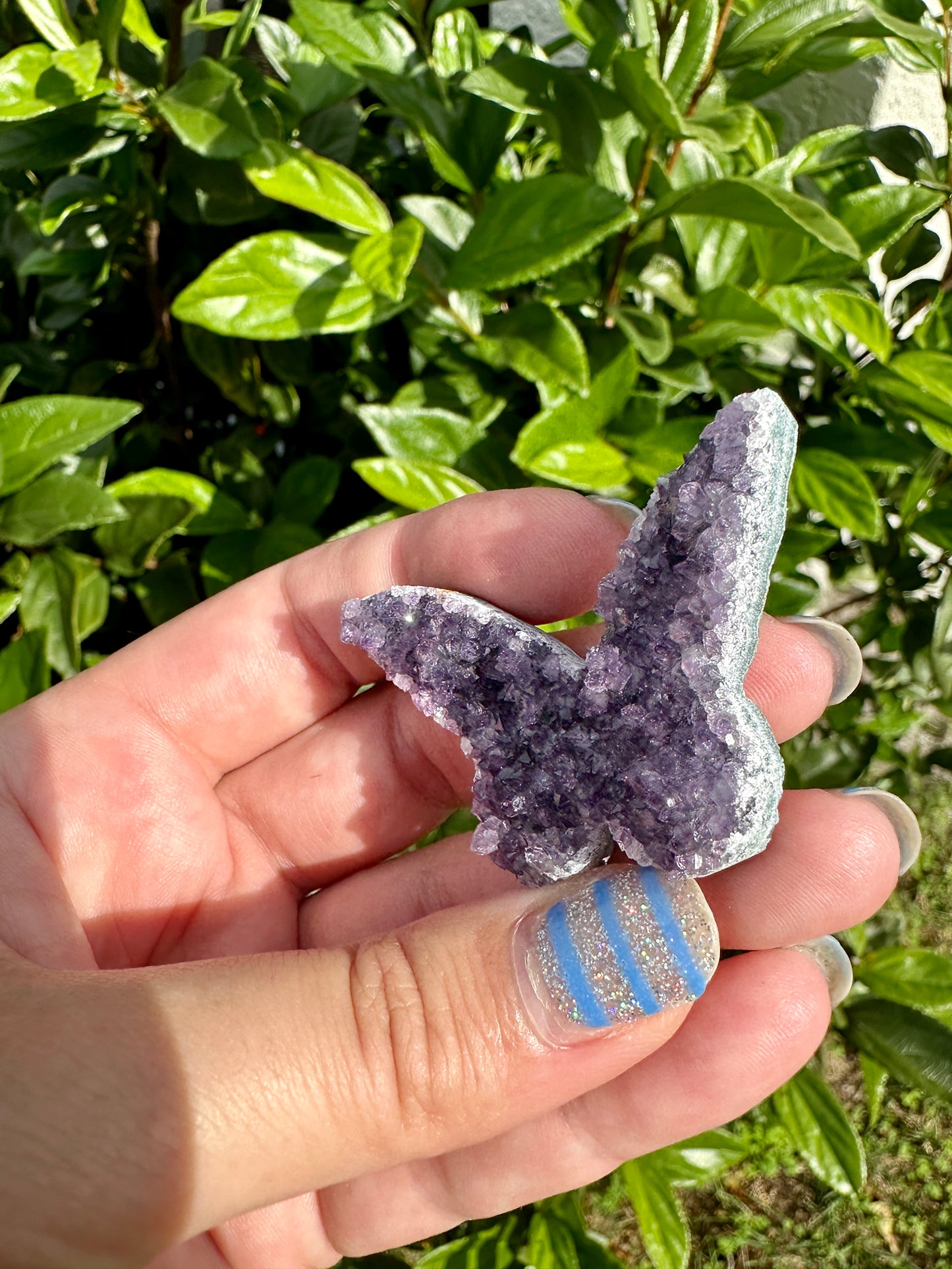 Uruguayan Amethyst Druzy Butterfly - Captivating Gemstone Art for Tranquility and Spiritual Awakening, Perfect for Collectors and Home Decor