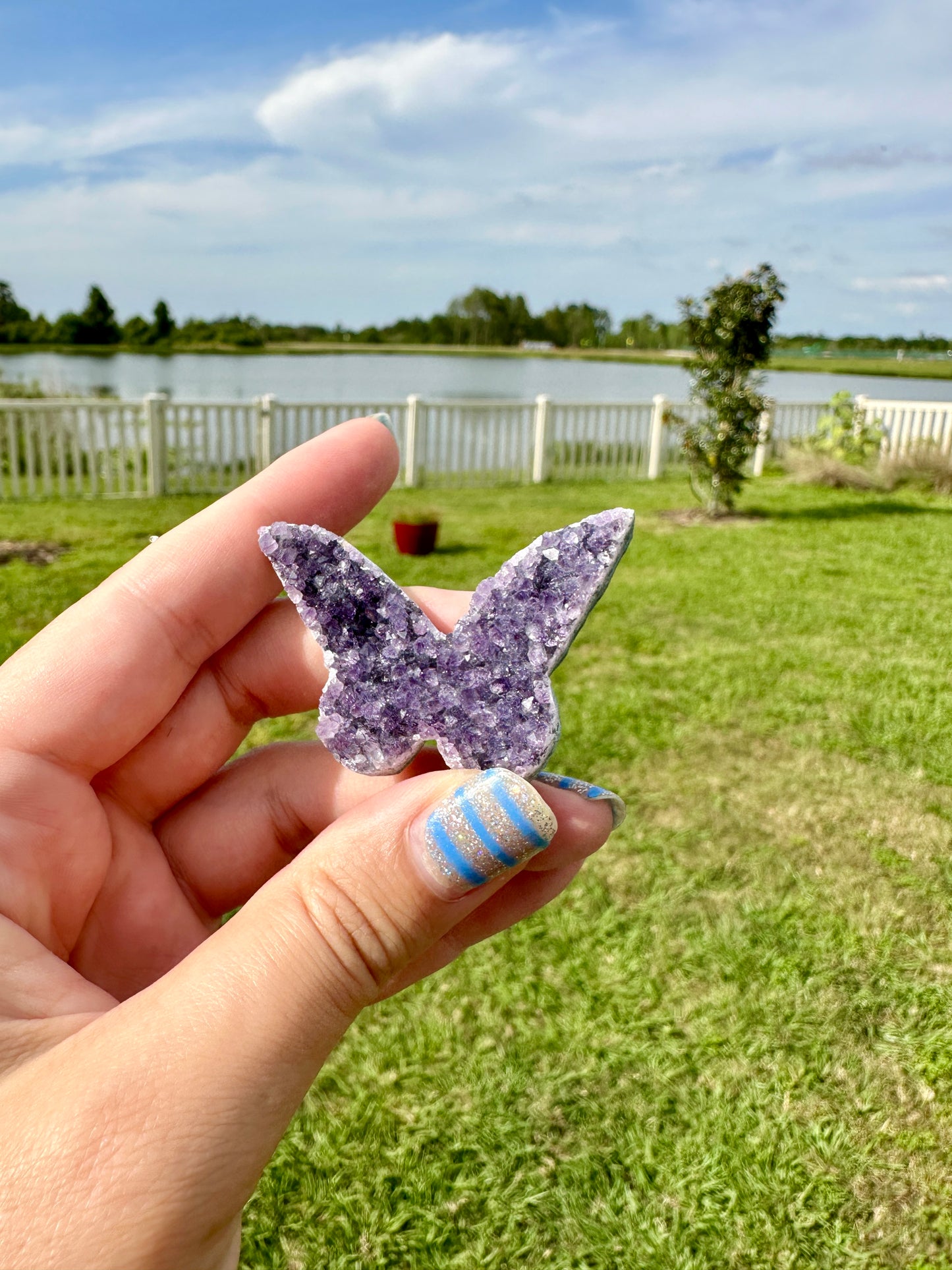 Uruguayan Amethyst Druzy Butterfly - Captivating Gemstone Art for Tranquility and Spiritual Awakening, Perfect for Collectors and Home Decor