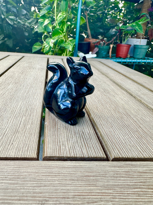 Black Obsidian Squirrel Figurine, Healing Crystal Squirrel Statue, Unique Gemstone Animal Sculpture, Perfect Gift for Nature Lovers