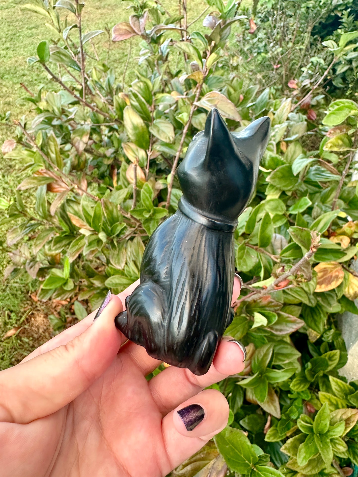 Black Obsidian Cat Carving, Healing Crystal Cat Figurine, Protective Obsidian Animal Statue, Unique Gift for Cat Lovers and Crystal Collectors