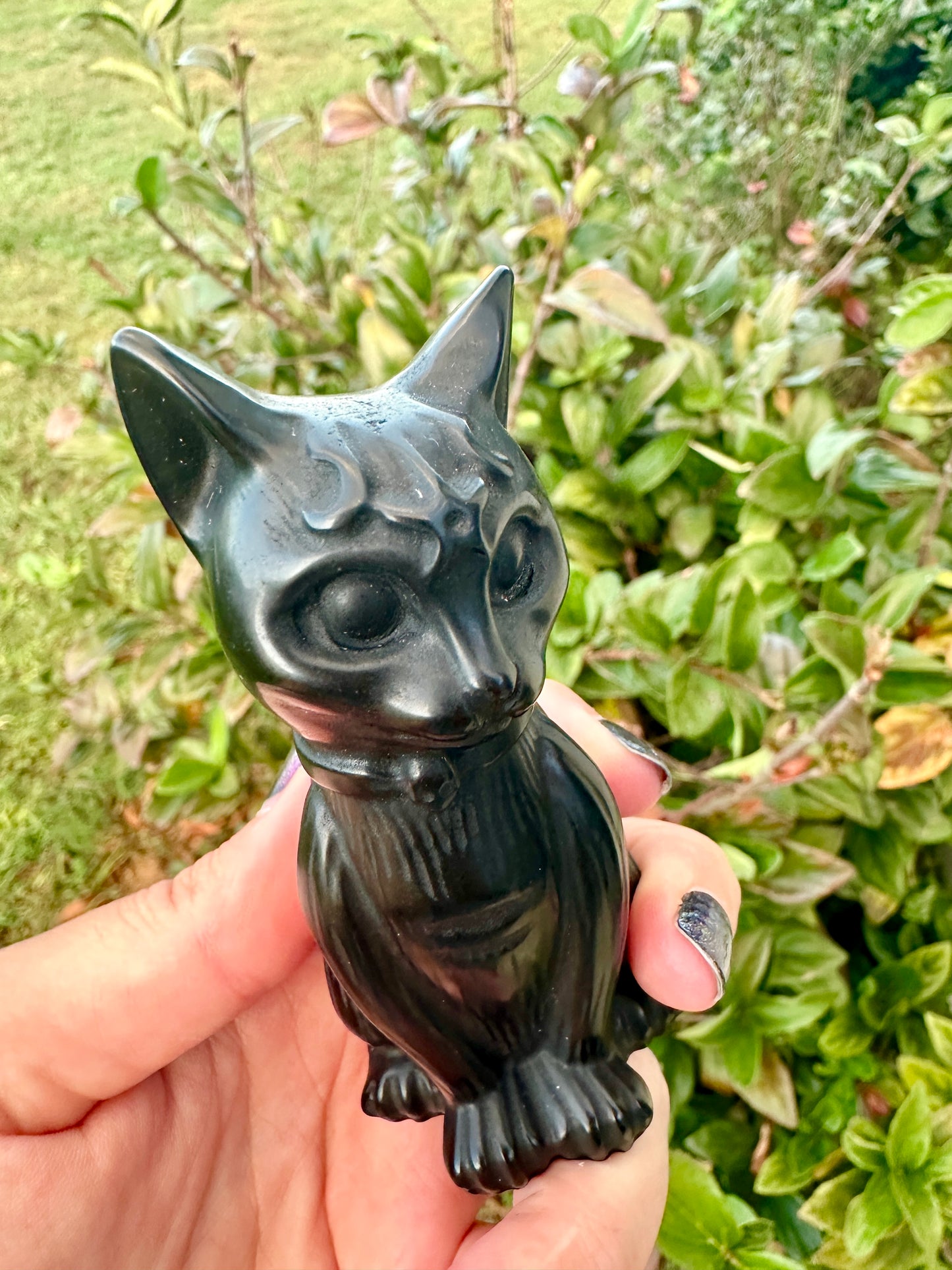 Black Obsidian Cat Carving, Healing Crystal Cat Figurine, Protective Obsidian Animal Statue, Unique Gift for Cat Lovers and Crystal Collectors