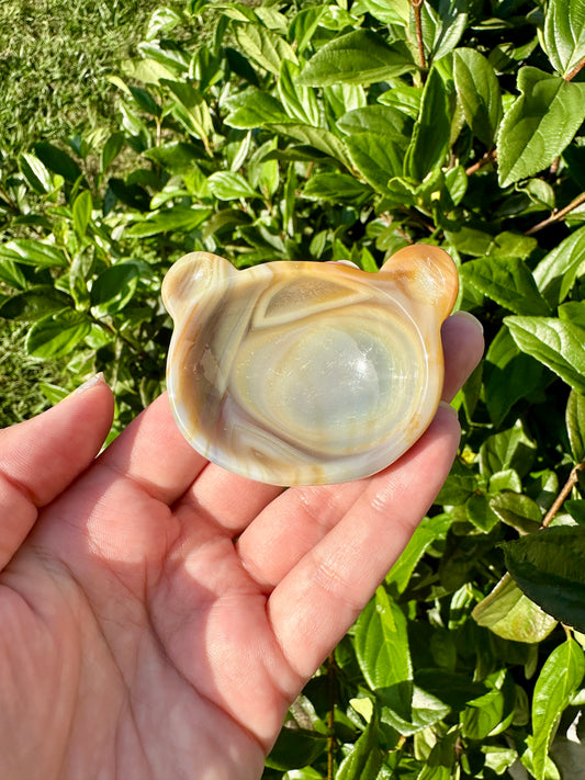 Agate Bear Head Bowl - Unique Hand-Carved Stone Dish, Perfect for Home Decor and Crystal Healing, Symbol of Strength and Courage