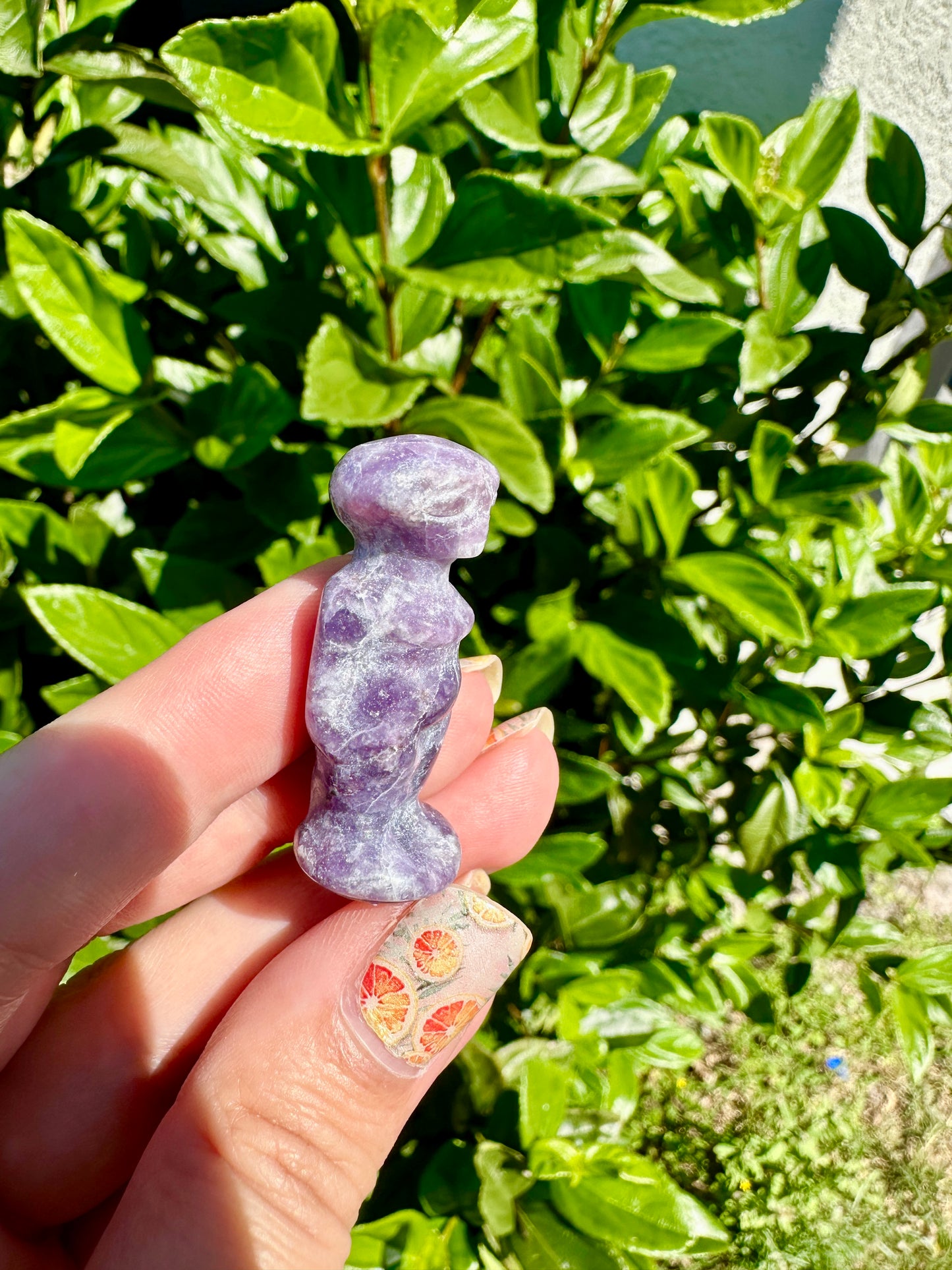 Lepidolite Alien Carving: Captivating Hand-Carved Extraterrestrial Figurine, Perfect for Collectors of Unique Mineral Decor and Sci-Fi Enthusiasts