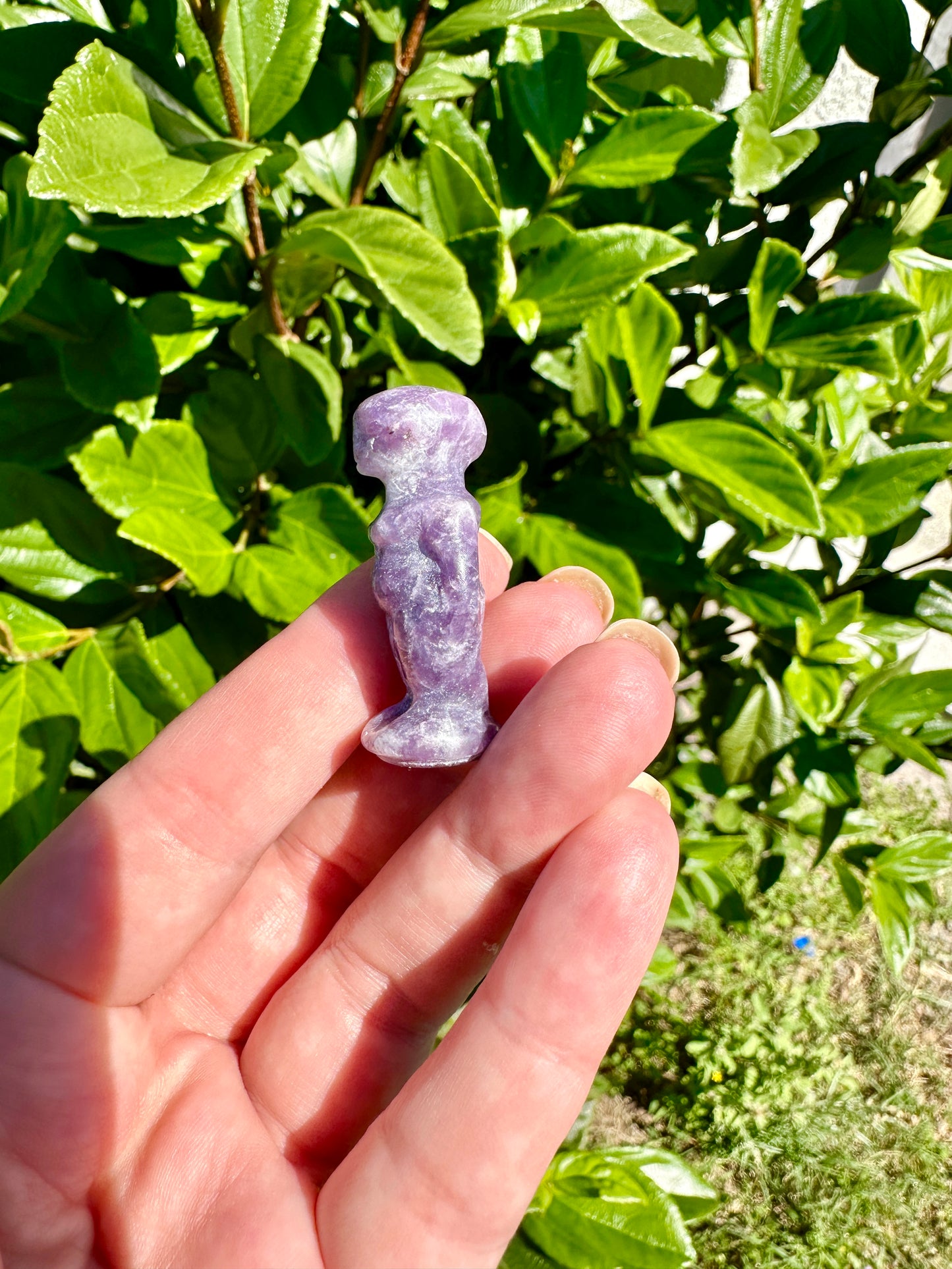 Lepidolite Alien Carving: Captivating Hand-Carved Extraterrestrial Figurine, Perfect for Collectors of Unique Mineral Decor and Sci-Fi Enthusiasts