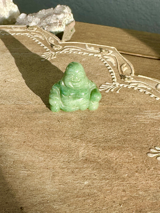 Green Aventurine Buddha Carving: Serene Hand-Carved Buddha Figurine, Ideal for Enhancing Peace, Prosperity, and Feng Shui in Any Space