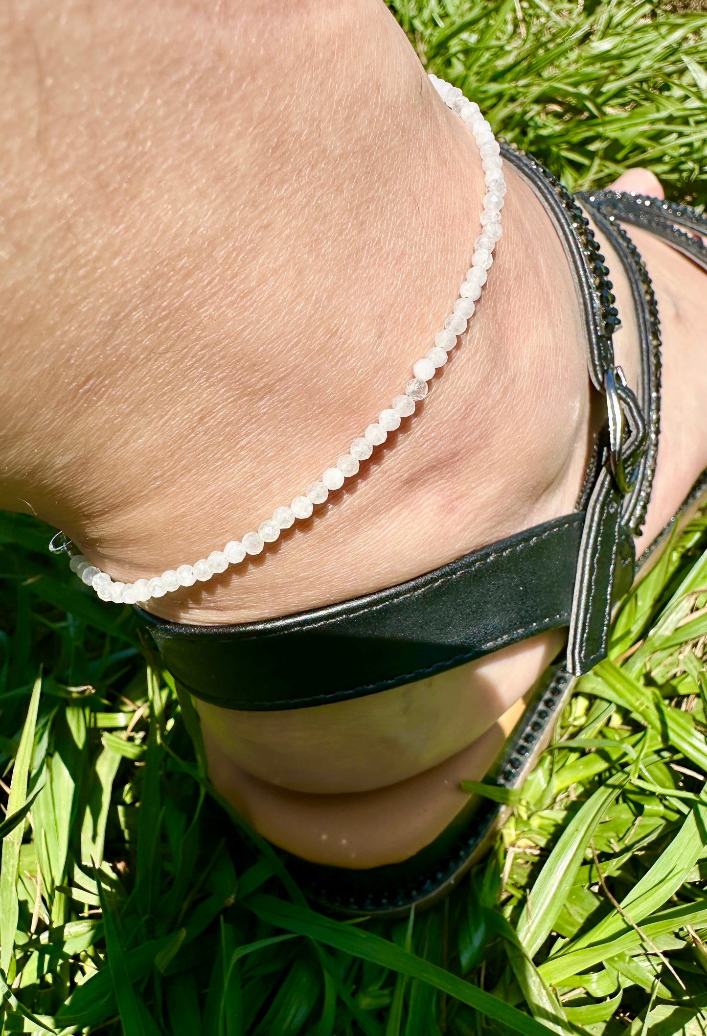 White Quartz Faceted Ankle Bracelet - Adjustable Elegant Anklet, Silver Chain, Perfect Summer Accessory, Chic and Sparkling Jewelry
