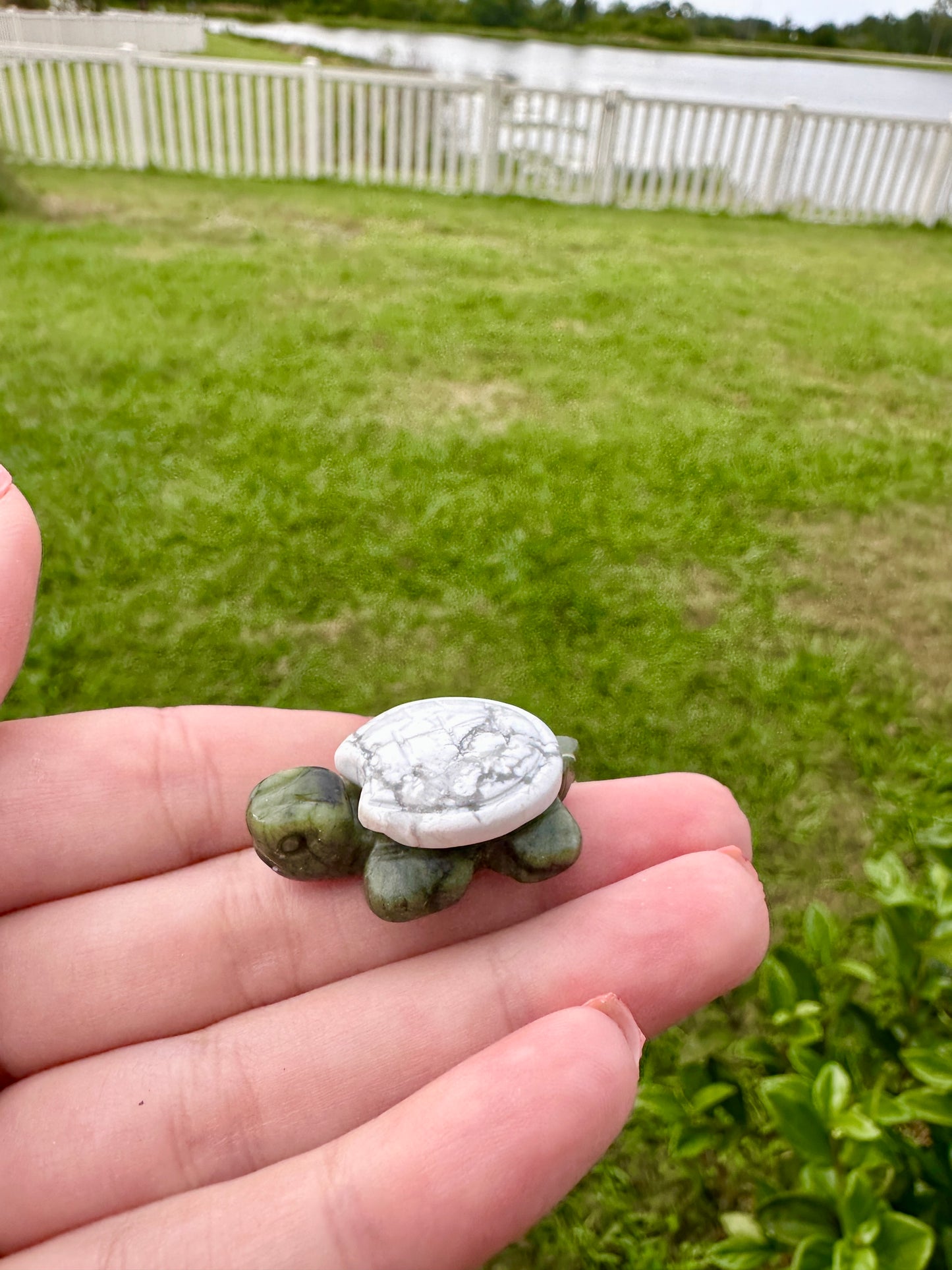 Howlite and Green Jade Turtle Carving - Exquisite Gemstone Turtle, Symbol of Longevity and Prosperity, Perfect Decorative and Collectible Piece