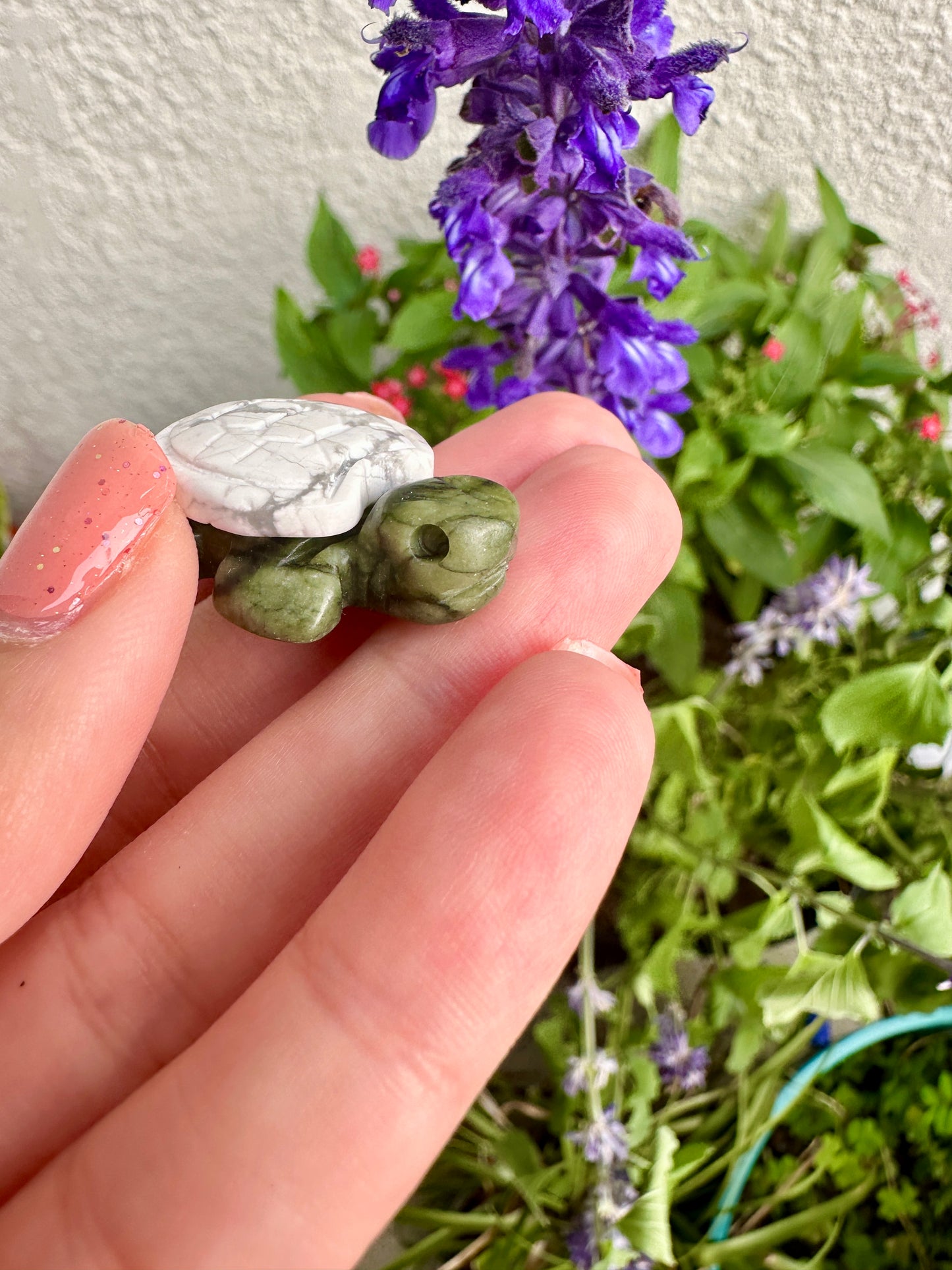 Howlite and Green Jade Turtle Carving - Exquisite Gemstone Turtle, Symbol of Longevity and Prosperity, Perfect Decorative and Collectible Piece