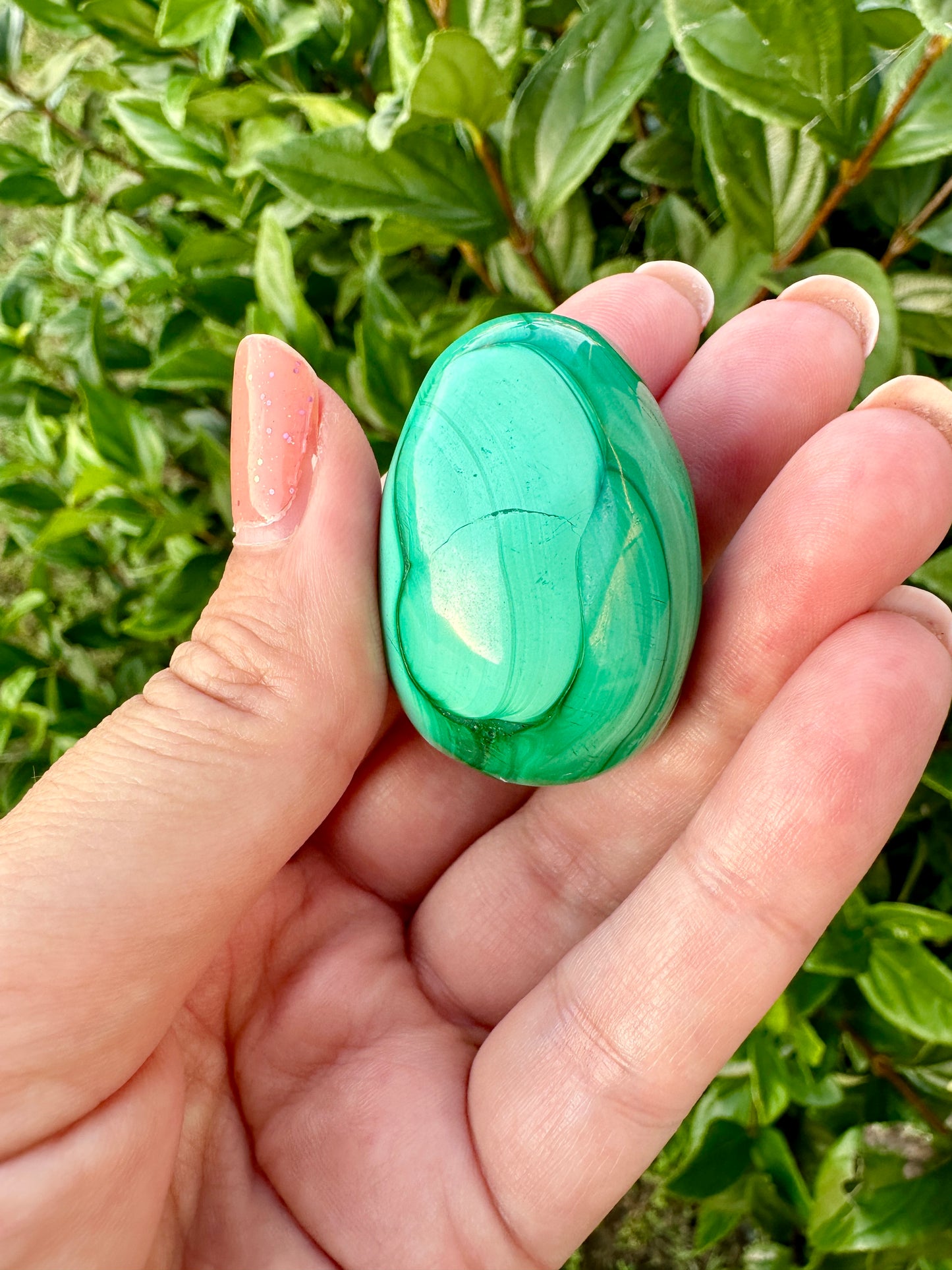 Exquisite Malachite Egg - Polished Natural Gemstone Decor, Perfect for Collection or as a Unique Gift, Adds Vibrant Green to Any Space