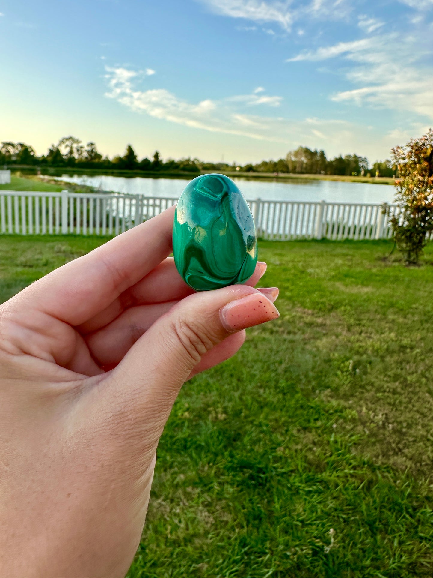 Exquisite Malachite Egg - Polished Natural Gemstone Decor, Perfect for Collection or as a Unique Gift, Adds Vibrant Green to Any Space