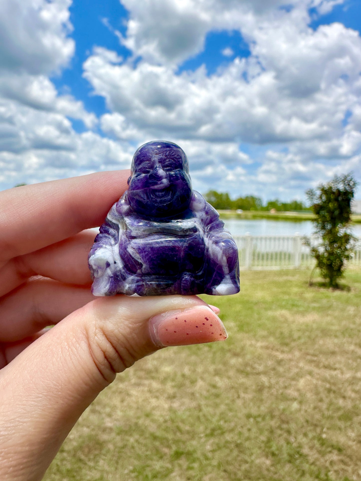 Dream Amethyst Buddha Carving: Serene Meditation Aid, Rich Purple Tones, Enhances Spiritual Decor, Perfect Zen Gift