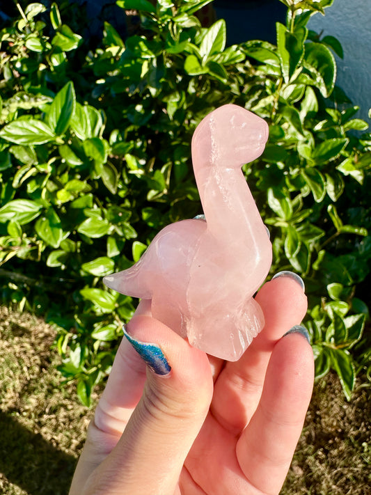 Rose Quartz Dinosaur Carving: Unique Gemstone Dinosaur Figurine, Love & Healing Energy, Perfect for Collectors and Home Decor Enthusiasts