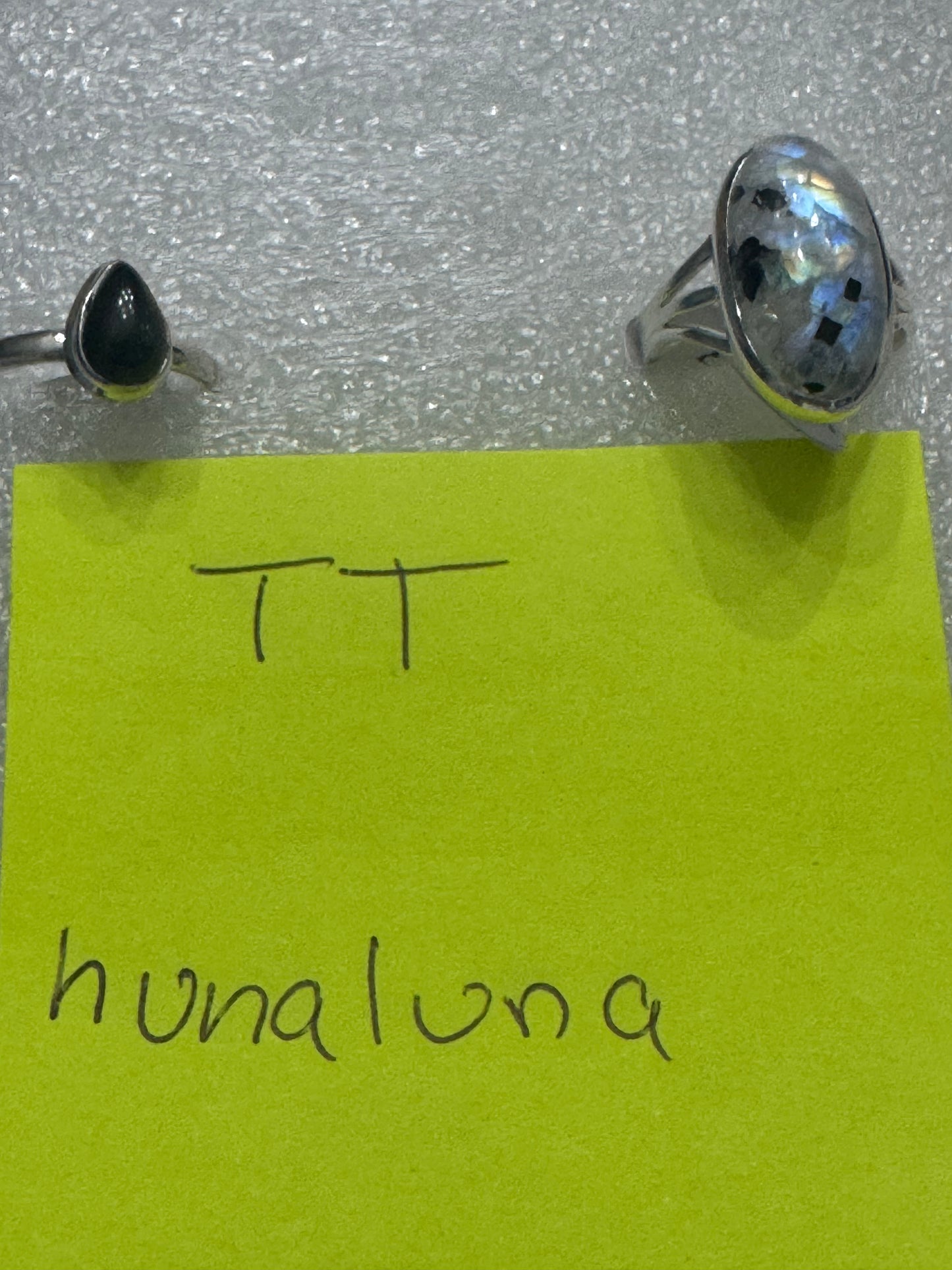 hunaluna