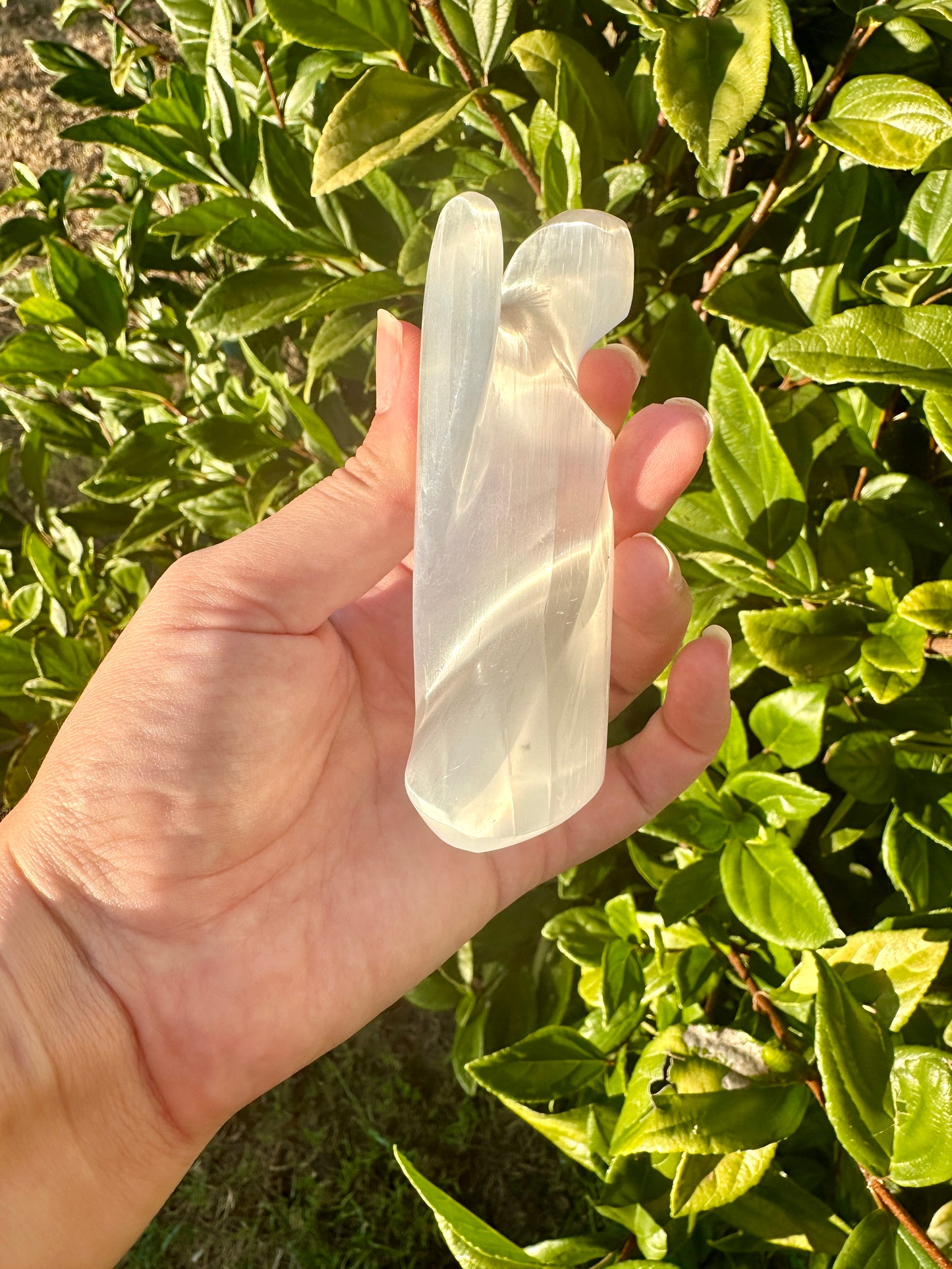 Angel Selenite Carving: Divine Handcrafted Gemstone Figurine for Spiritual Healing and Peaceful Home Decor, Ideal for Meditation Spaces