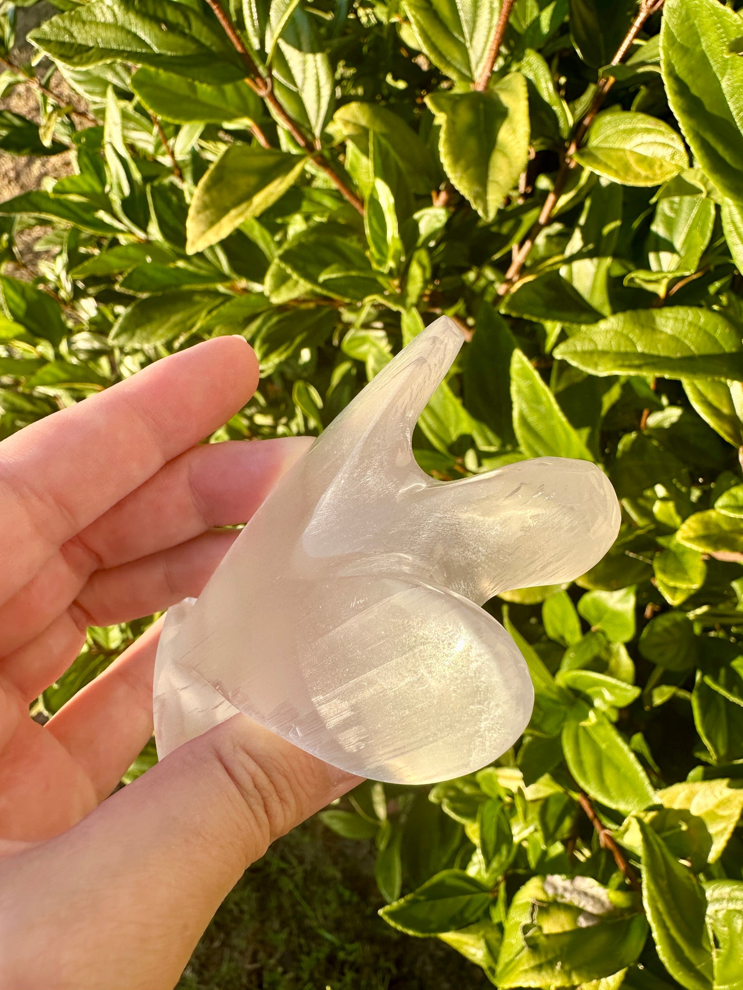 Angel Selenite Carving: Divine Handcrafted Gemstone Figurine for Spiritual Healing and Peaceful Home Decor, Ideal for Meditation Spaces