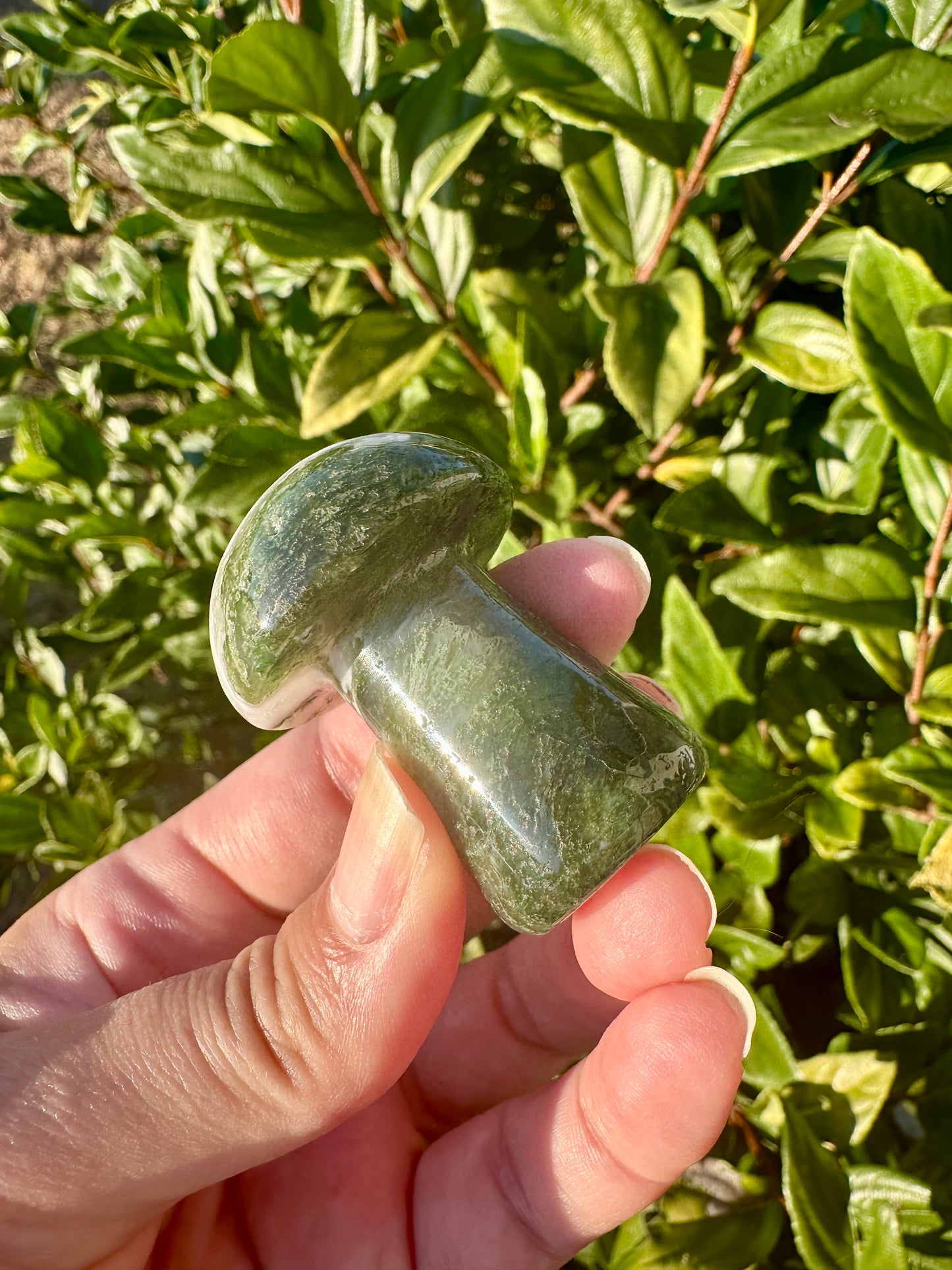 Natural Moss Agate Mushroom – Hand-Carved Crystal Sculpture – Healing Stone – Unique Home Decor – Spiritual Energy Tool – Perfect Gift for Her