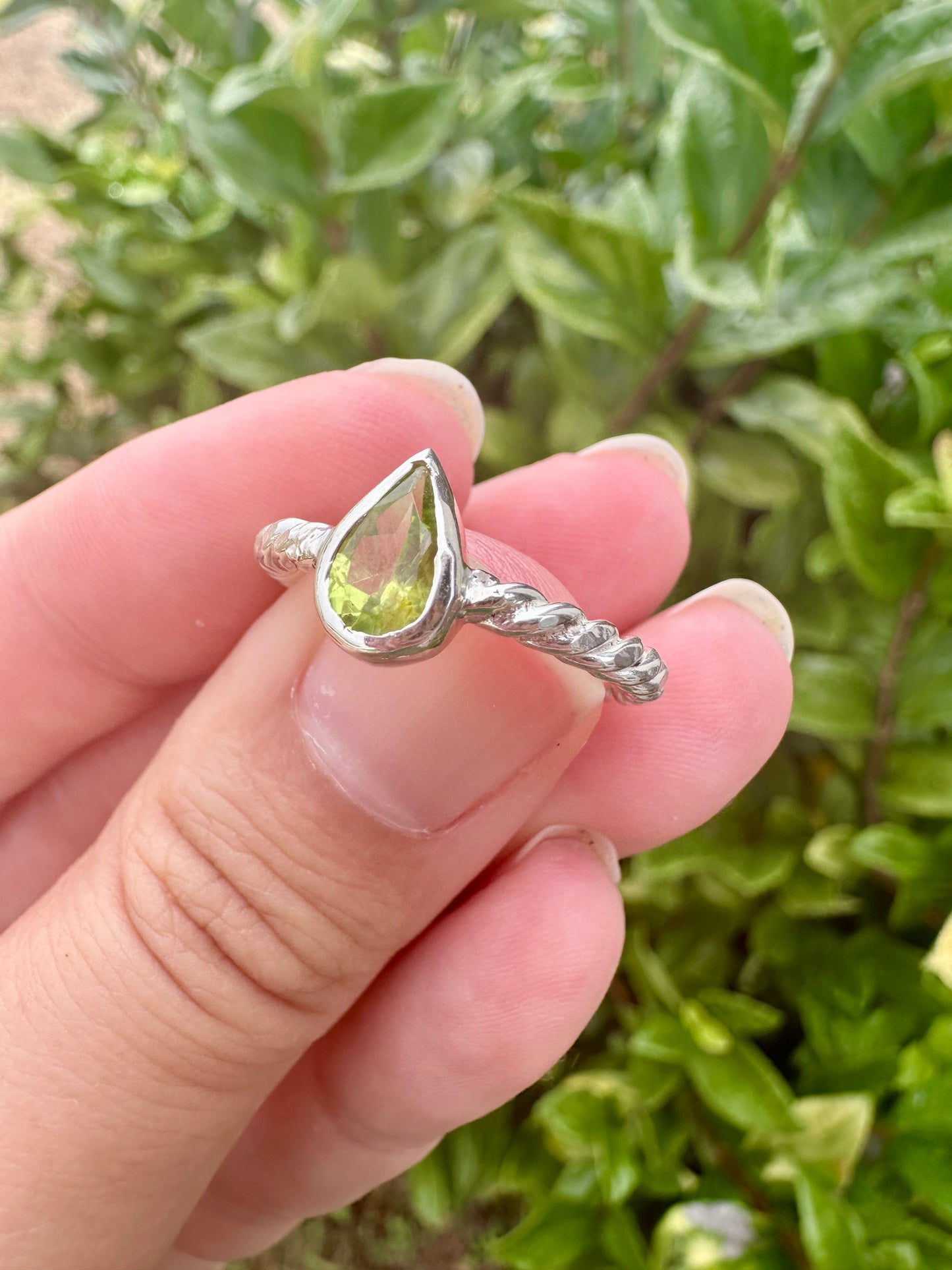 Peridot Sterling Silver Ring Size 8, August Birthstone Jewelry, Green Gemstone Ring, Handmade Gift for Her, Minimalist Design, Fine Jewelry