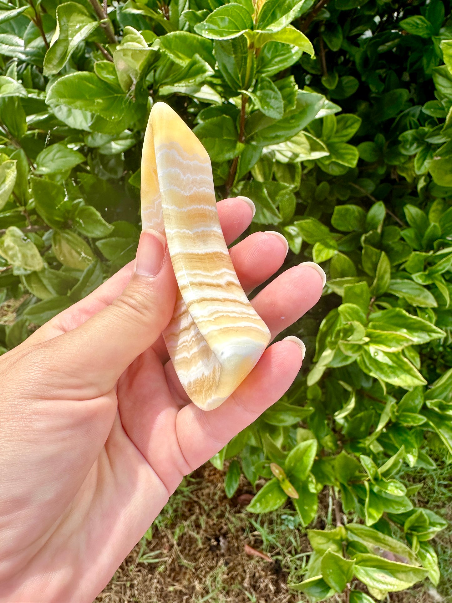 Yellow Calcite Moon Bowl, Natural Healing Crystal Decor, Spiritual Meditation, Unique Home Decor, Reiki Energy, Crystal Holder, Gift Idea