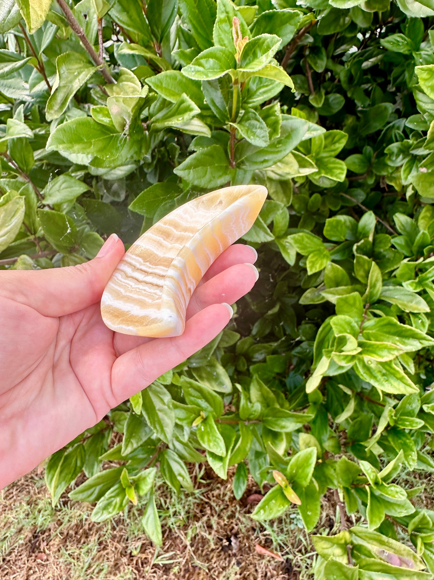 Yellow Calcite Moon Bowl, Natural Healing Crystal Decor, Spiritual Meditation, Unique Home Decor, Reiki Energy, Crystal Holder, Gift Idea