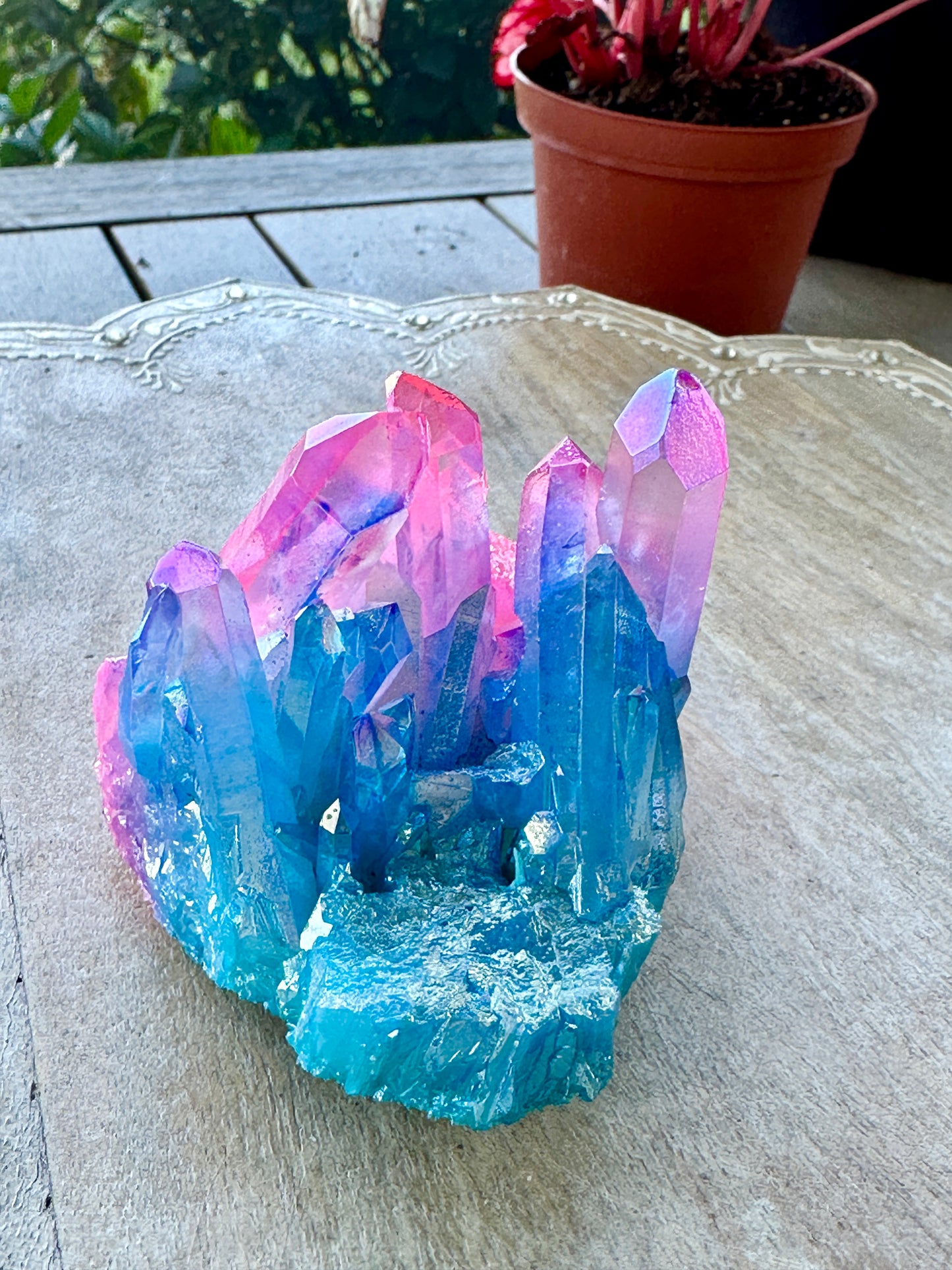 Radiant Aura Quartz Cluster - A Dazzling Display of Color and Energy, Ideal for Healing, Meditation, and Home Decor