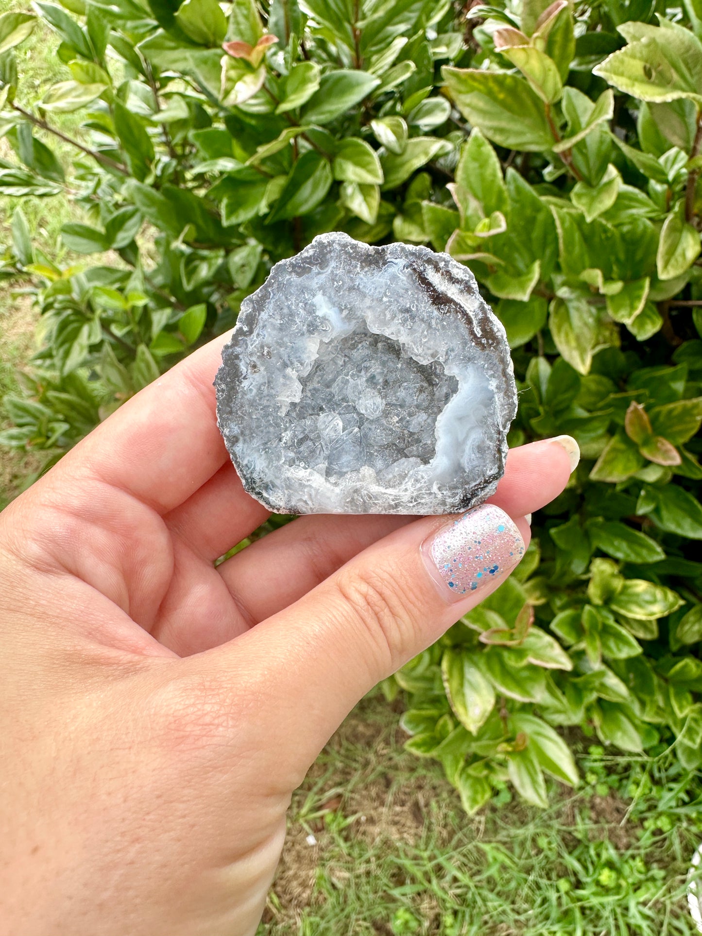 Gorgeous Agate Cut Base Geode - Natural Crystal Geode for Home Decor, Healing, and Meditation