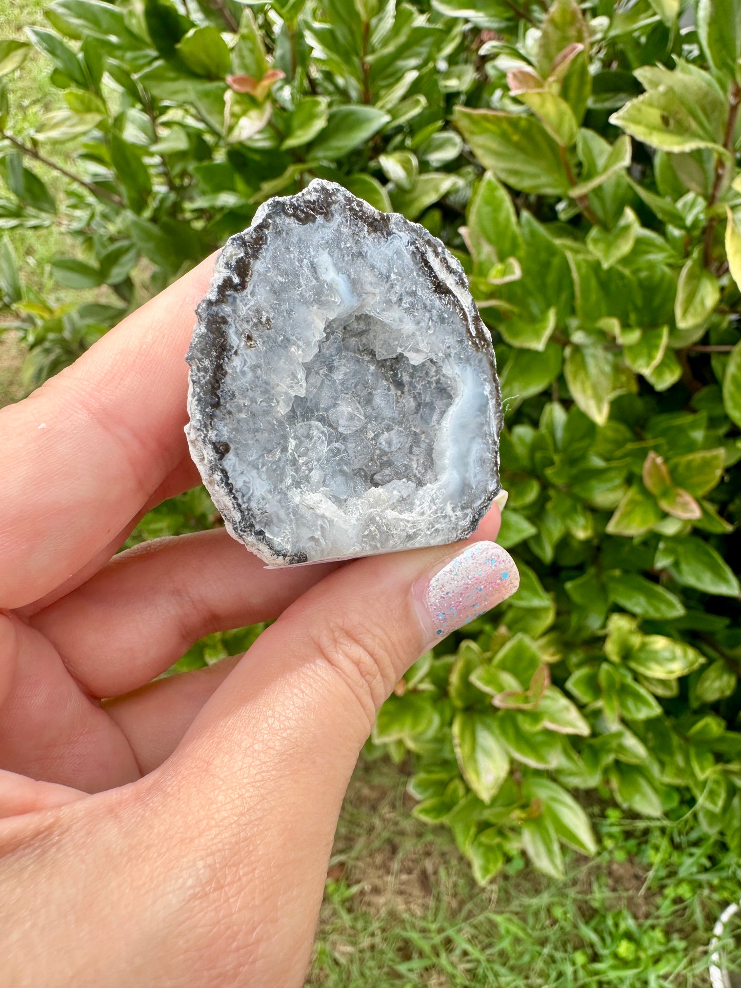 Gorgeous Agate Cut Base Geode - Natural Crystal Geode for Home Decor, Healing, and Meditation