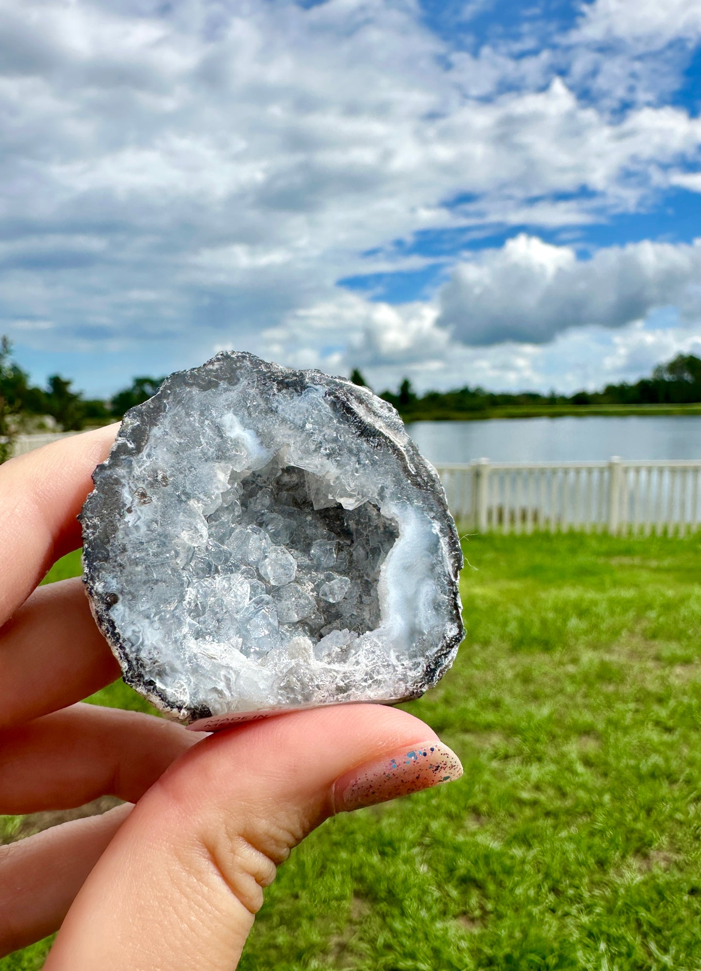 Gorgeous Agate Cut Base Geode - Natural Crystal Geode for Home Decor, Healing, and Meditation