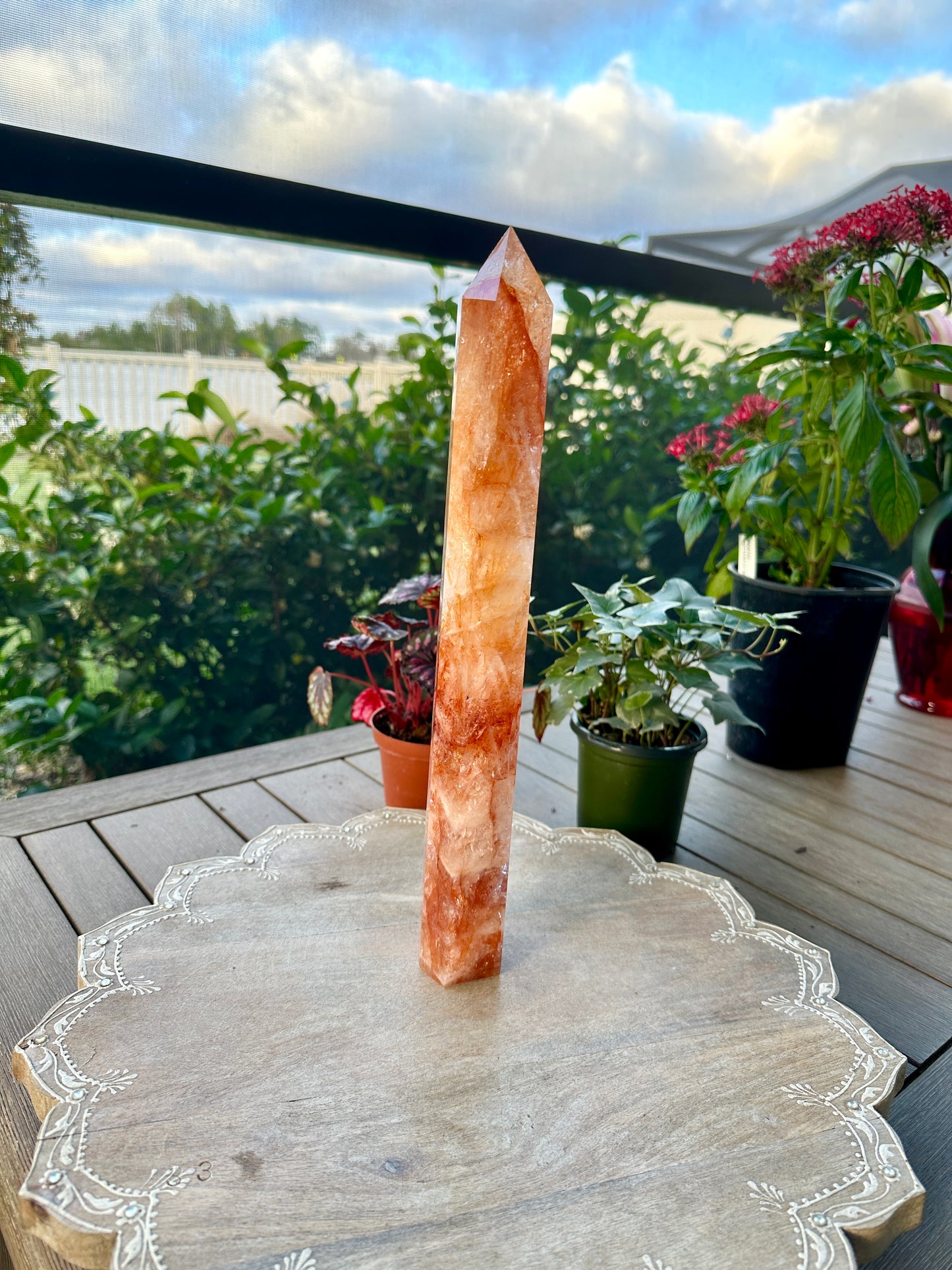 Fire Quartz Tower - Energizing Crystal for Focus, Creativity, and Balance, Ideal for Meditation and Home Decor
