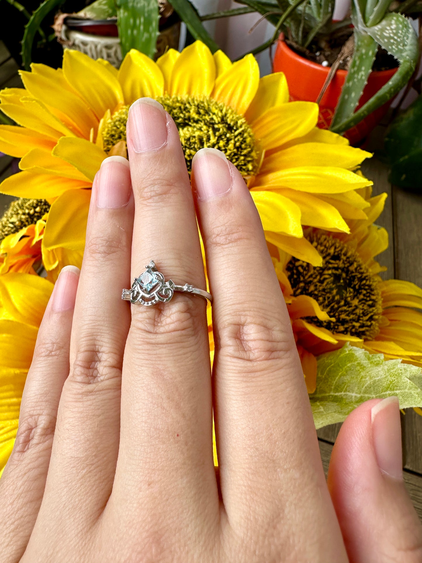 Elegant Adjustable Stainless Steel Aquamarine Ring - Natural Gemstone Ring for Healing, Fashion, and Gift Giving