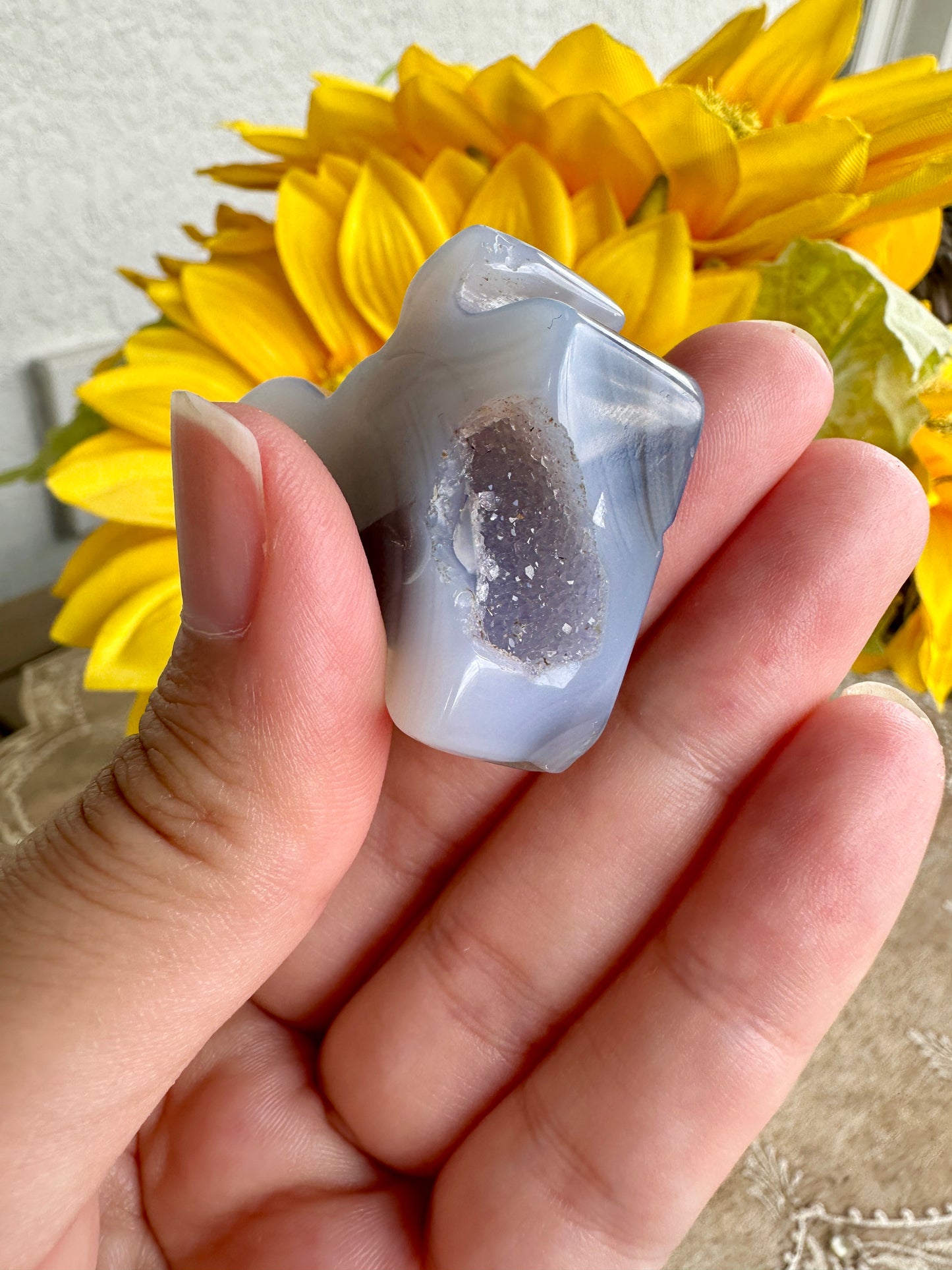 Agate Druzy Cat Carving: Unique Handcrafted Gemstone Decor, Sparkling Natural Beauty for Cat Lovers & Crystal Collectors