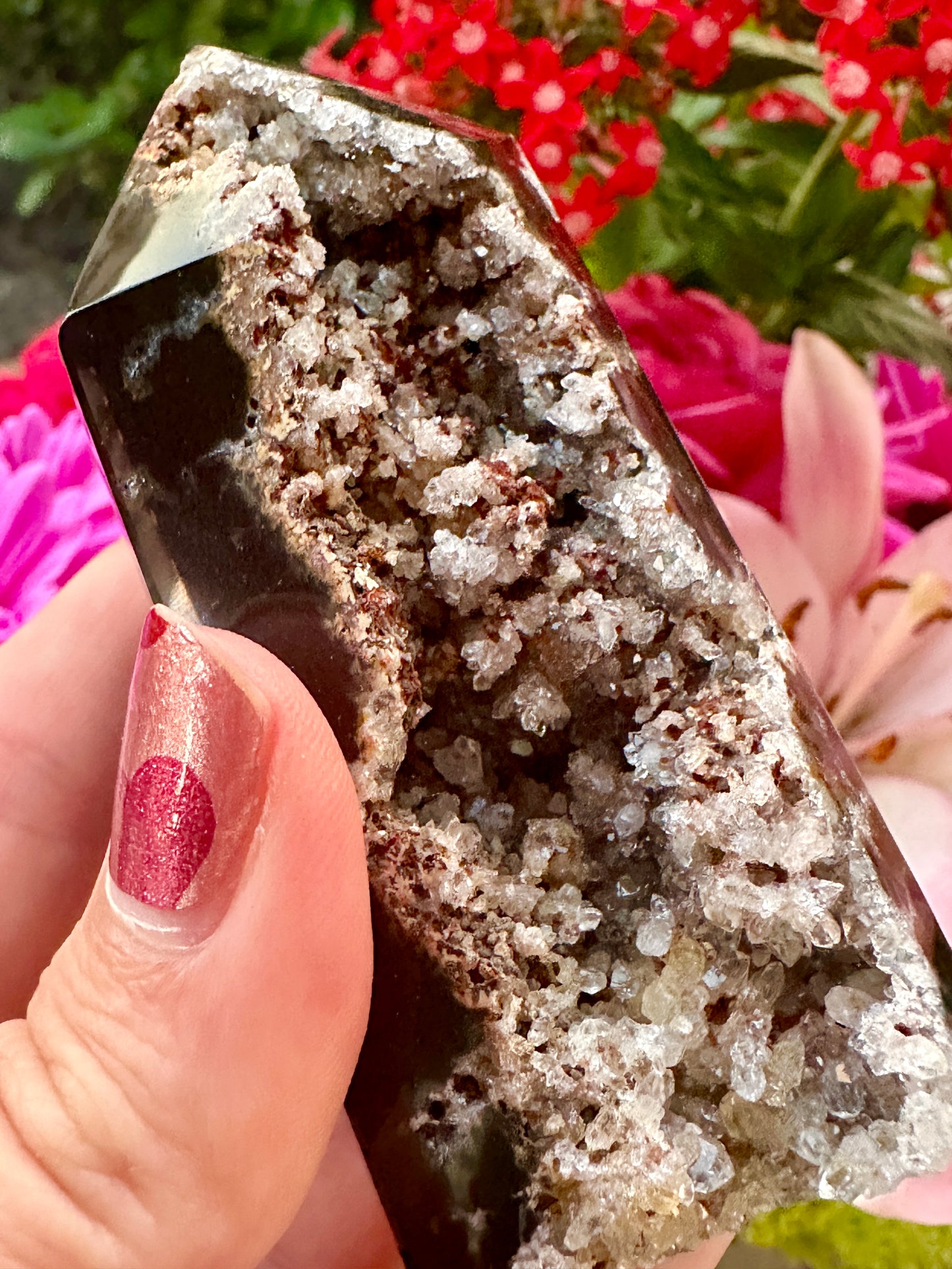 Druzy Agate Tower - Sparkling Natural Wonder for Energy Amplification and Emotional Balance, Perfect for Home or Office Decor